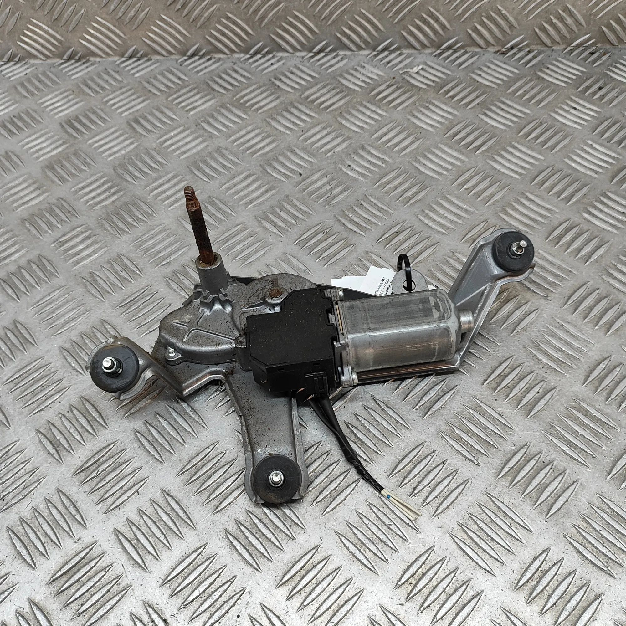 Toyota RAV4 (XA30) Tailgate wiper motor Tailgate wiper motor — TOYOTA RAV 4 III _A3_ (2...
