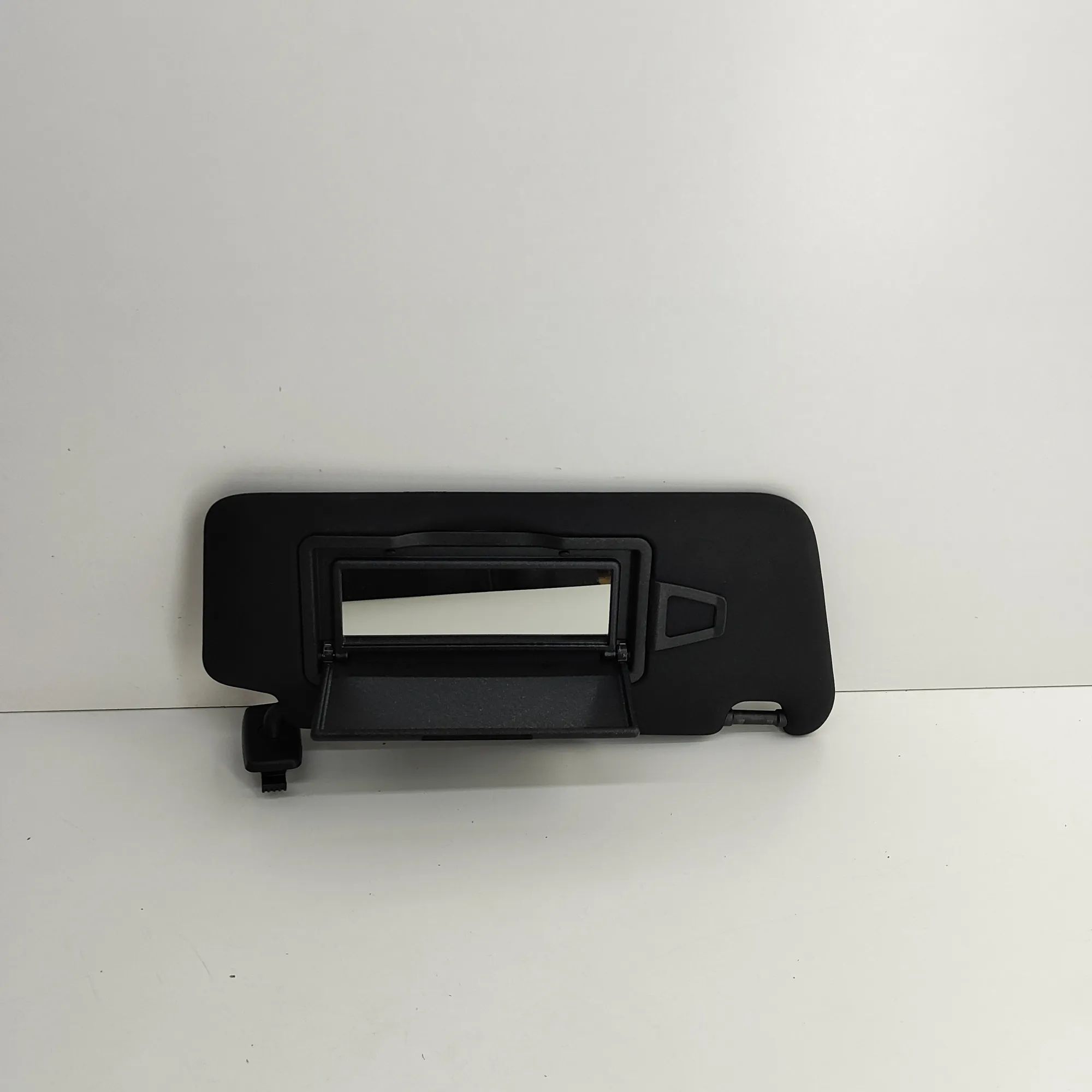 Mercedes-Benz S Coupe (C217) Sun visor — right Sun visor — right — MERCEDES BENZ E-CLASS COUPE...