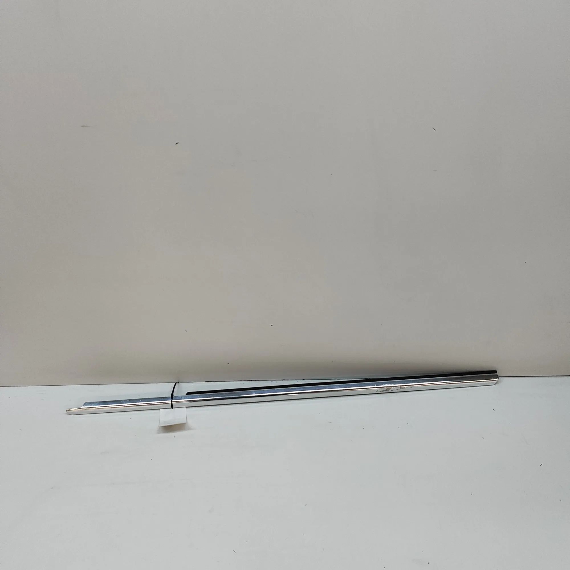 Mercedes-Benz S Coupe (C217) Door window strip — front left Door window strip — front left — MERCEDES BENZ ...