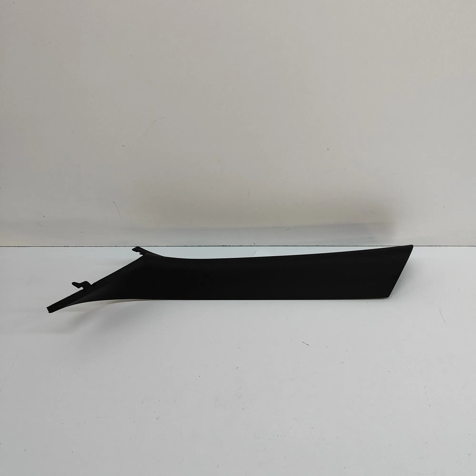 BMW 6 (F06 / F12 / F13) Front Left A Pillar Trim Front Left A Pillar Trim — BMW 6 Cabrio F12 (20...