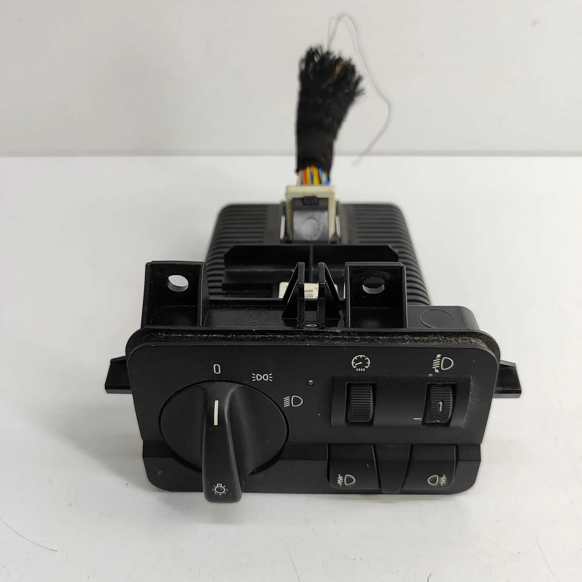 BMW 3 (E46) Headlight Switch Control Unit Headlight Switch Control Unit — BMW 3 Compact E...