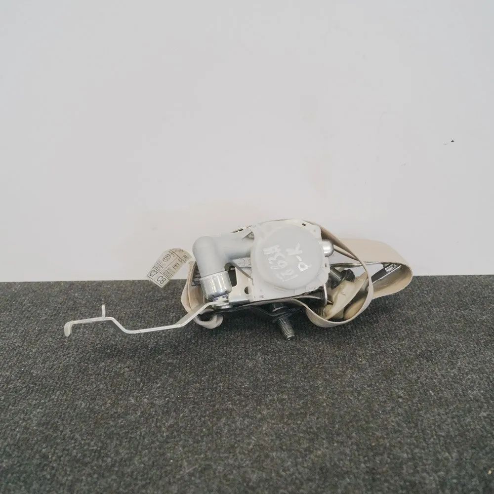 Subaru Legacy Front Left Seatbelt Front Left Seatbelt — SUBARU LEGACY IV Estate B...