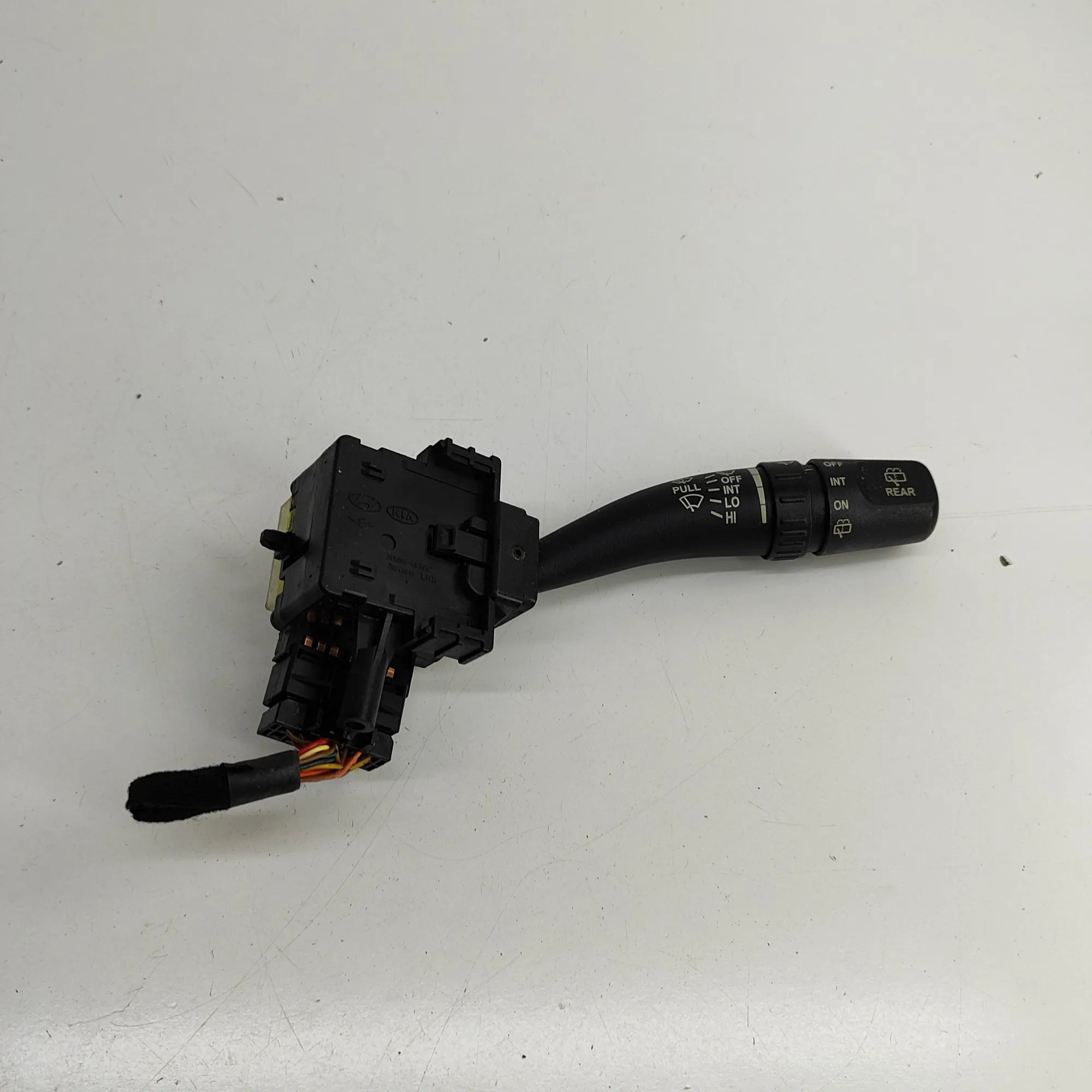 Kia Carnival Wiper control stalk Wiper control stalk — KIA CARNIVAL / GRAND CARN...
