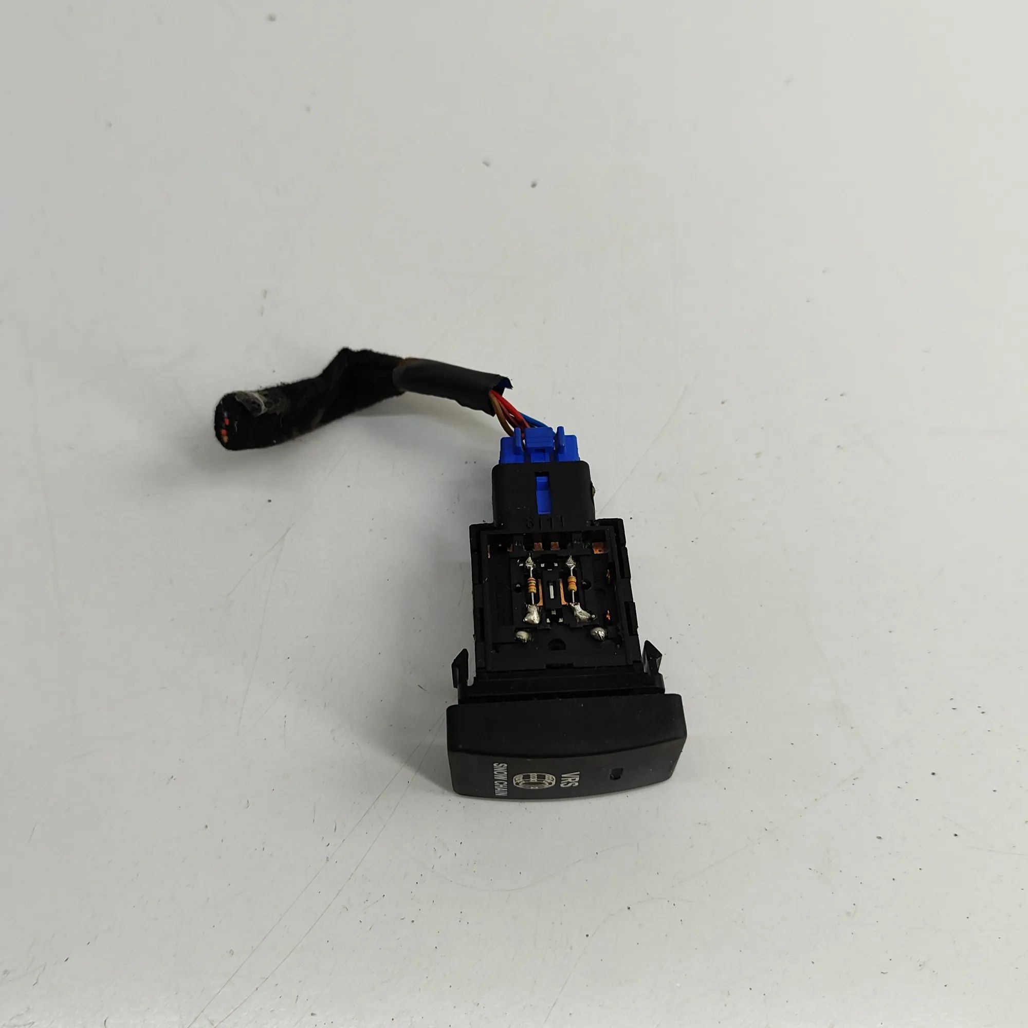 Kia Carnival переключатели Switches — KIA CARNIVAL / GRAND CARNIVAL III VQ...
