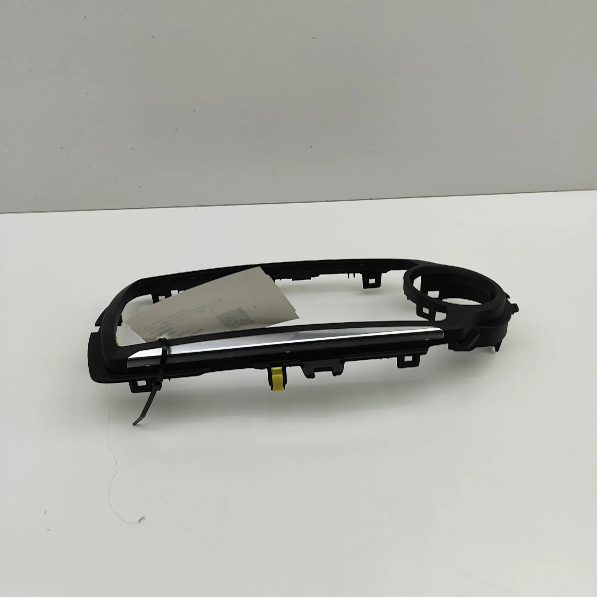 Toyota Yaris Audio unit trim