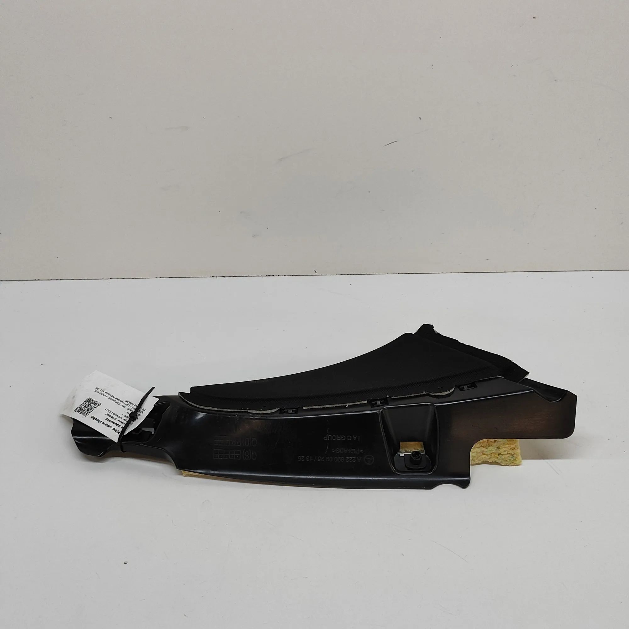 Mercedes-Benz A (W176) Rear Left Pillar Trim Rear Left Pillar Trim — MERCEDES BENZ S-CLASS (...