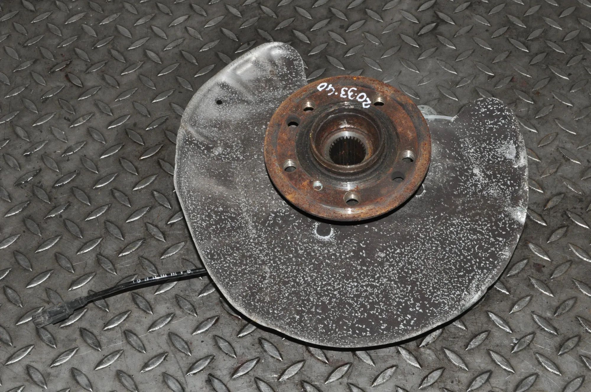Mercedes-Benz A (W176) Rear Right Wheel Hub Rear Right Wheel Hub — MERCEDES BENZ GL-CLASS (...