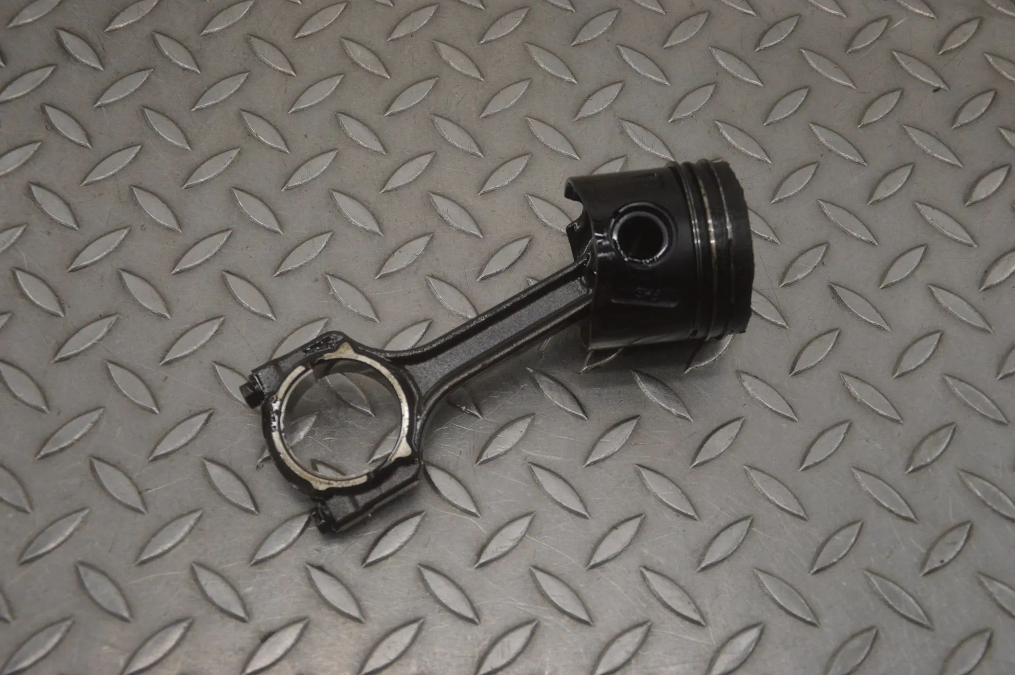 Fiat Grande Punto Piston Piston — FIAT PUNTO EVO 199_ (2008-PRESENT) — 2...