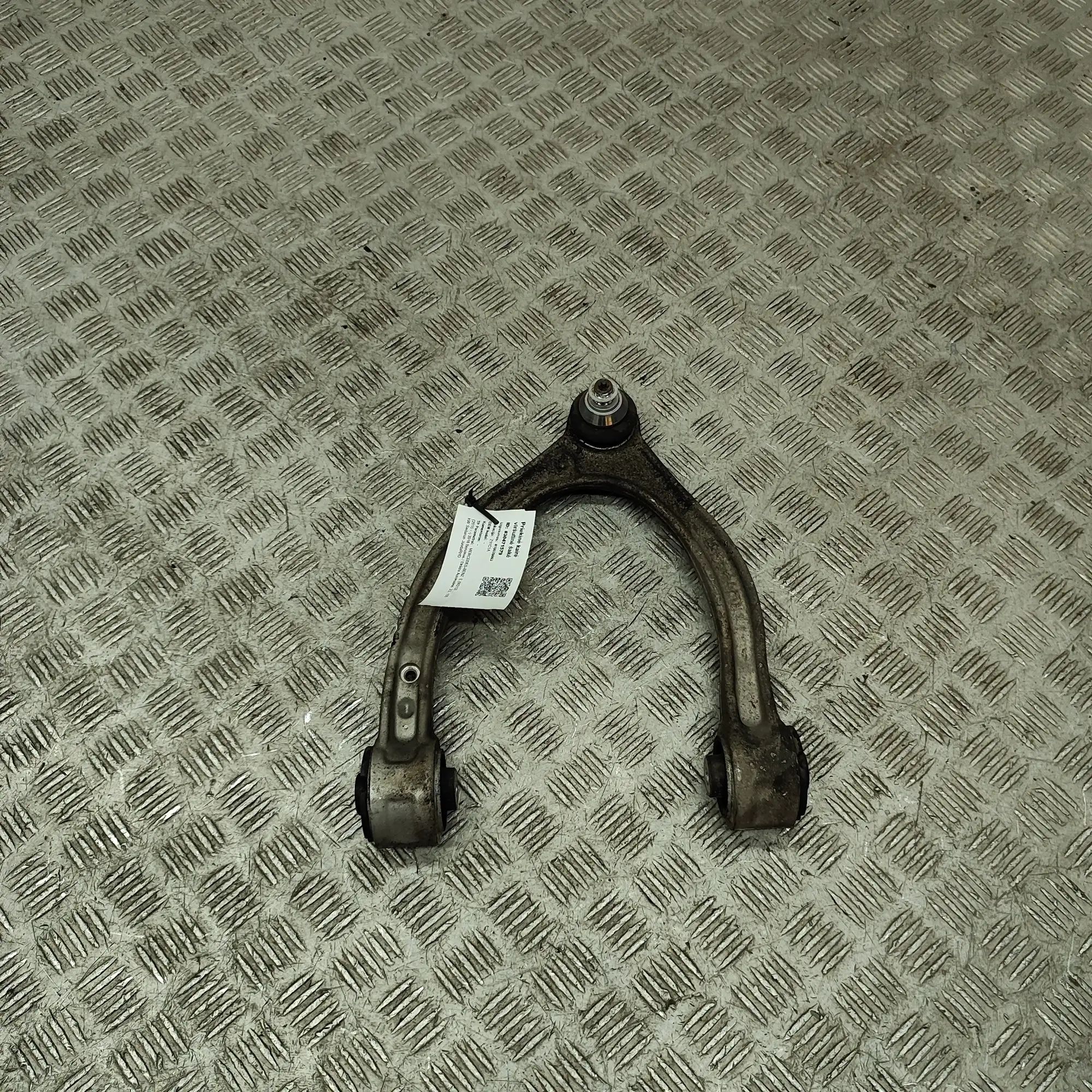 Mercedes-Benz A (W176) Front Left Upper Control Arm Front Left Upper Control Arm — MERCEDES BENZ E-...