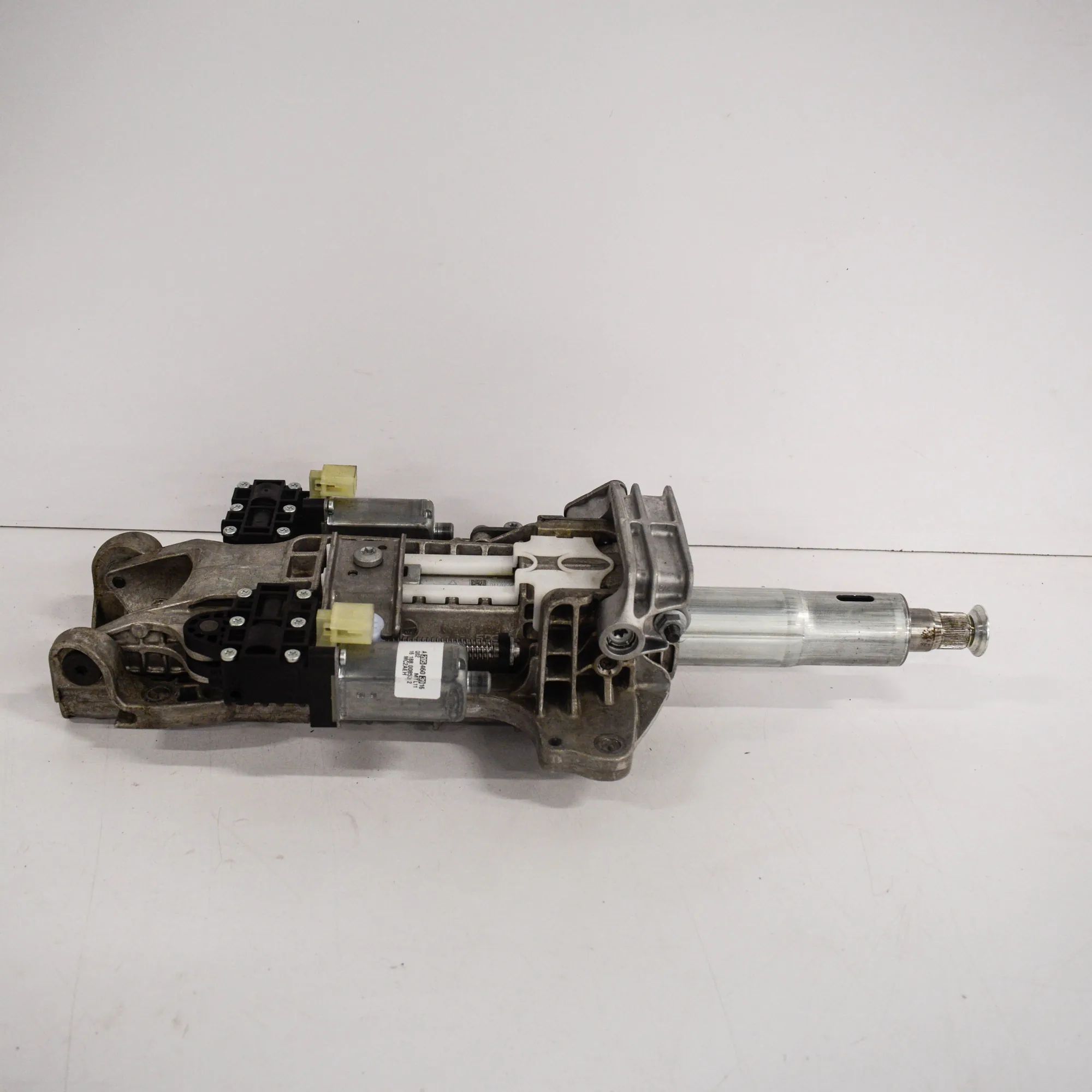 Mercedes-Benz A (W176) Steering Column Mechanism Steering Column Mechanism — MERCEDES BENZ E-CLA...