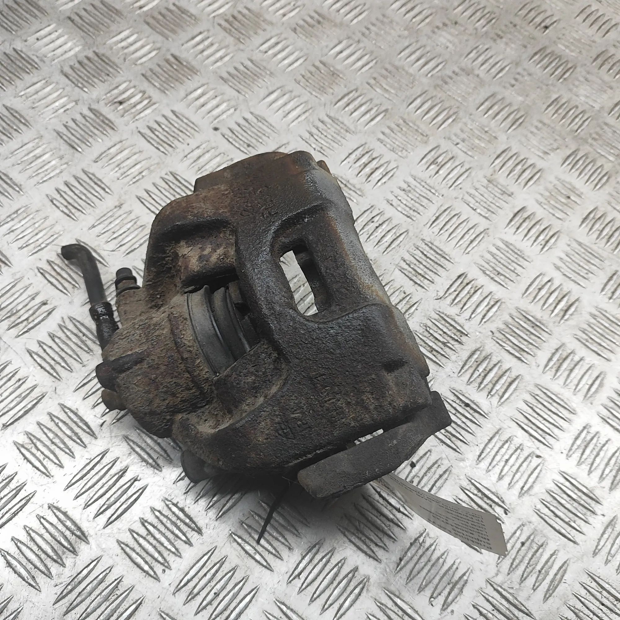 Saab 9-3 Front Left Brake Caliper Front left brake caliper — SAAB 9-3 YS3F (2002-...