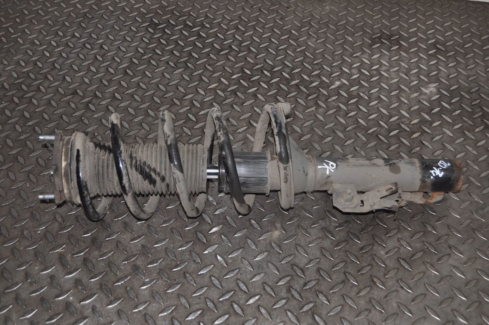 Ford Transit Custom / Tourneo Custom Shock absorber — front left Shock absorber — front left — FORD TRANSIT CUST...