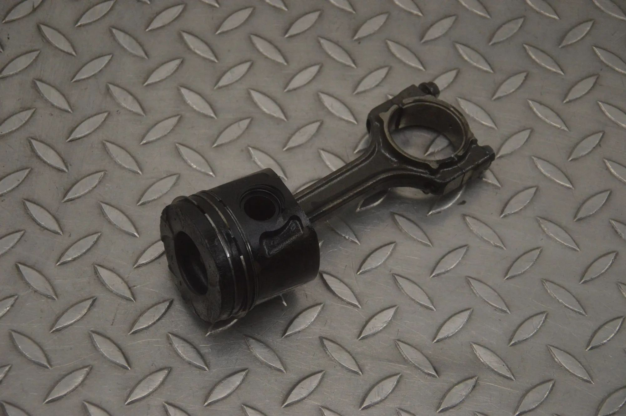 Fiat Grande Punto Piston Piston — FIAT PUNTO EVO 199_ (2008-PRESENT) — 2...