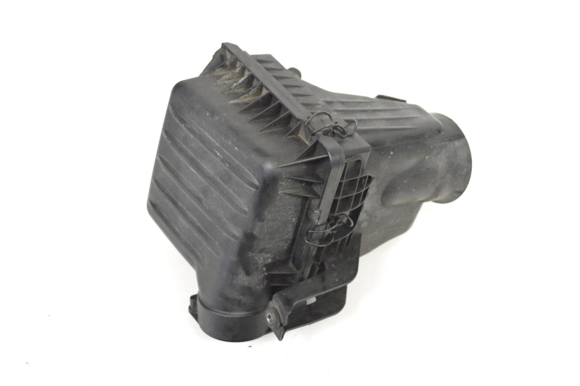 Chrysler 300C Air filter box  Air Filter Box — CHRYSLER 300 C Touring LX (200...