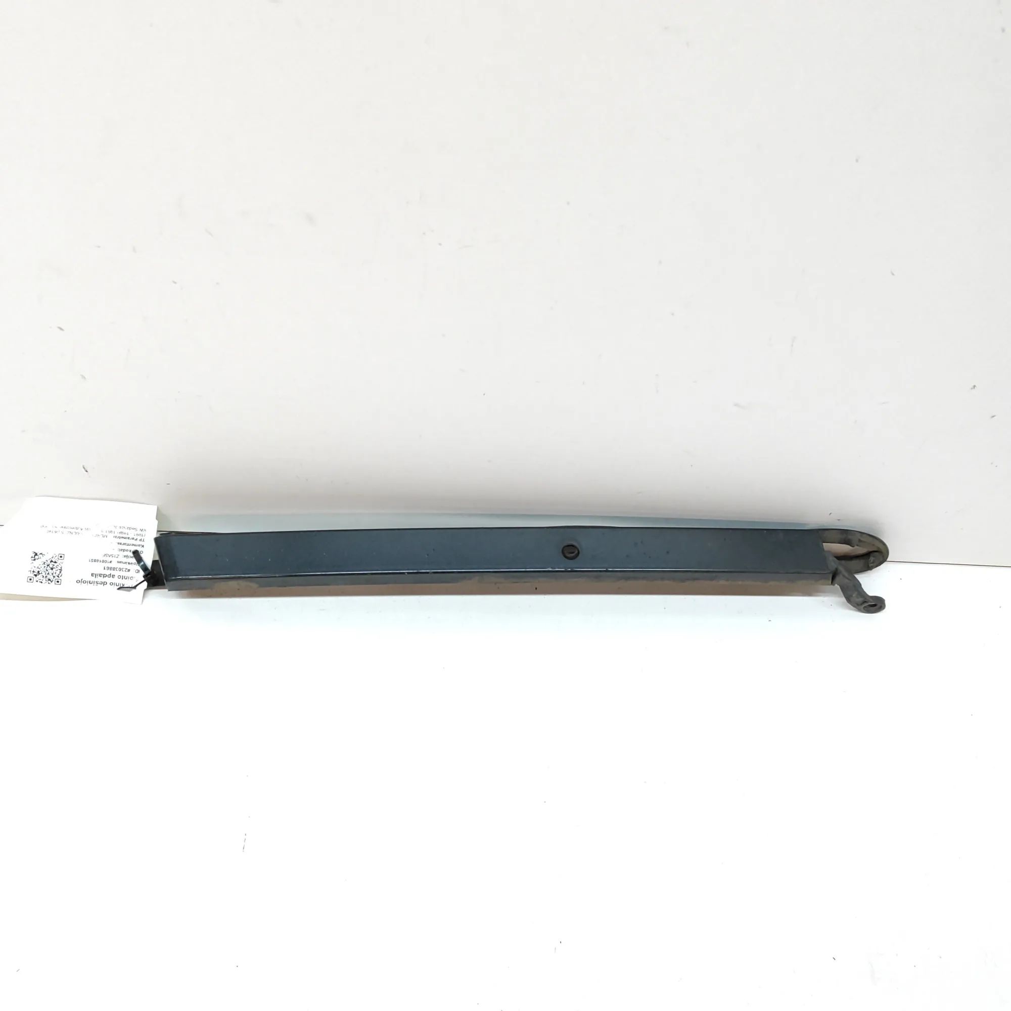 Mercedes-Benz 200 - 500 / E (W124) Headlight trim — front right