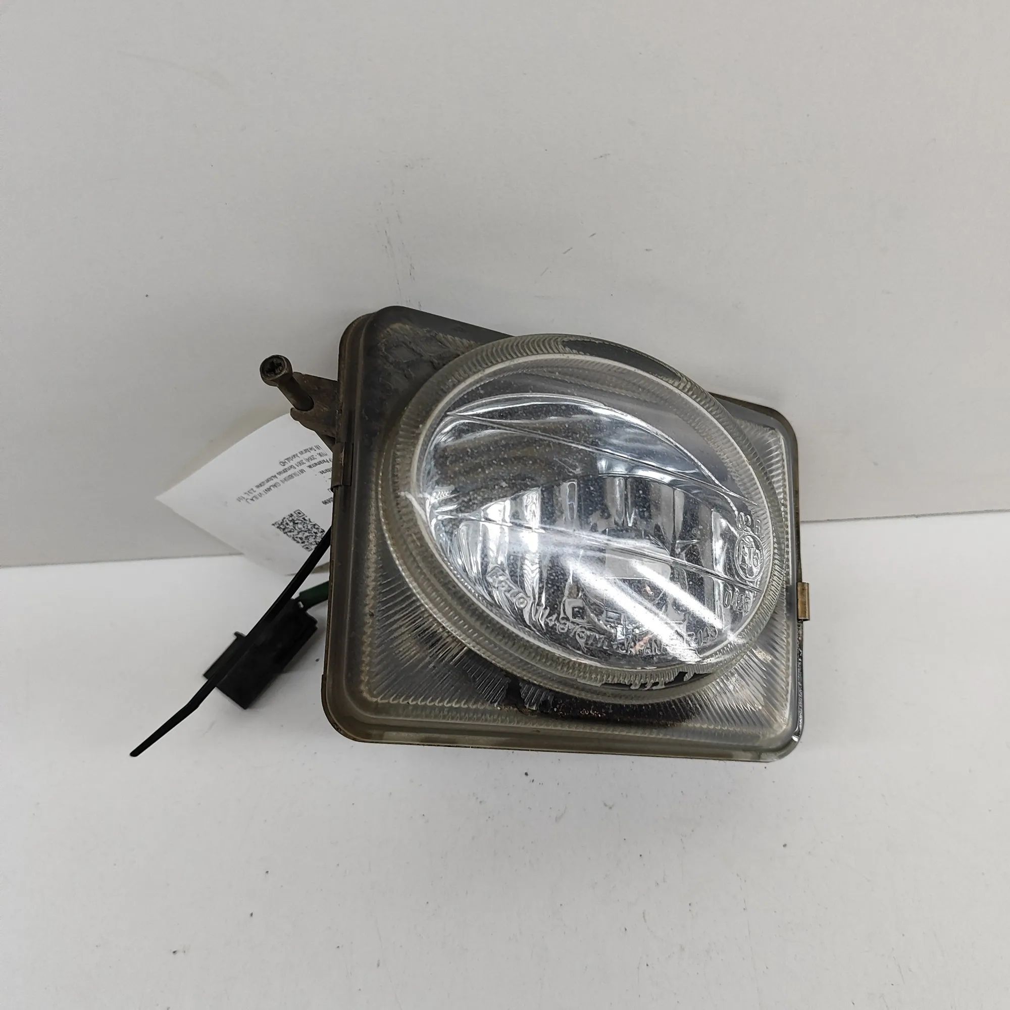 Mitsubishi Galant Front Left Fog Light Front Left Fog Light — MITSUBISHI GALANT VI EA_...