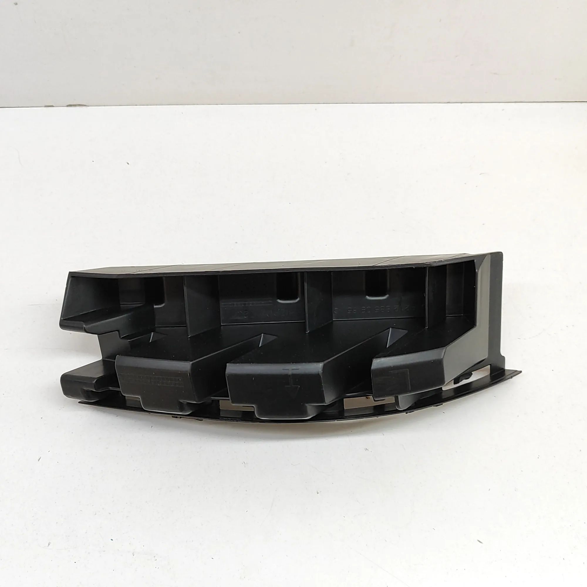 Mercedes-Benz A (W169) Rear Left Bumper Bracket Rear Left Bumper Bracket — MERCEDES BENZ E-CLAS...