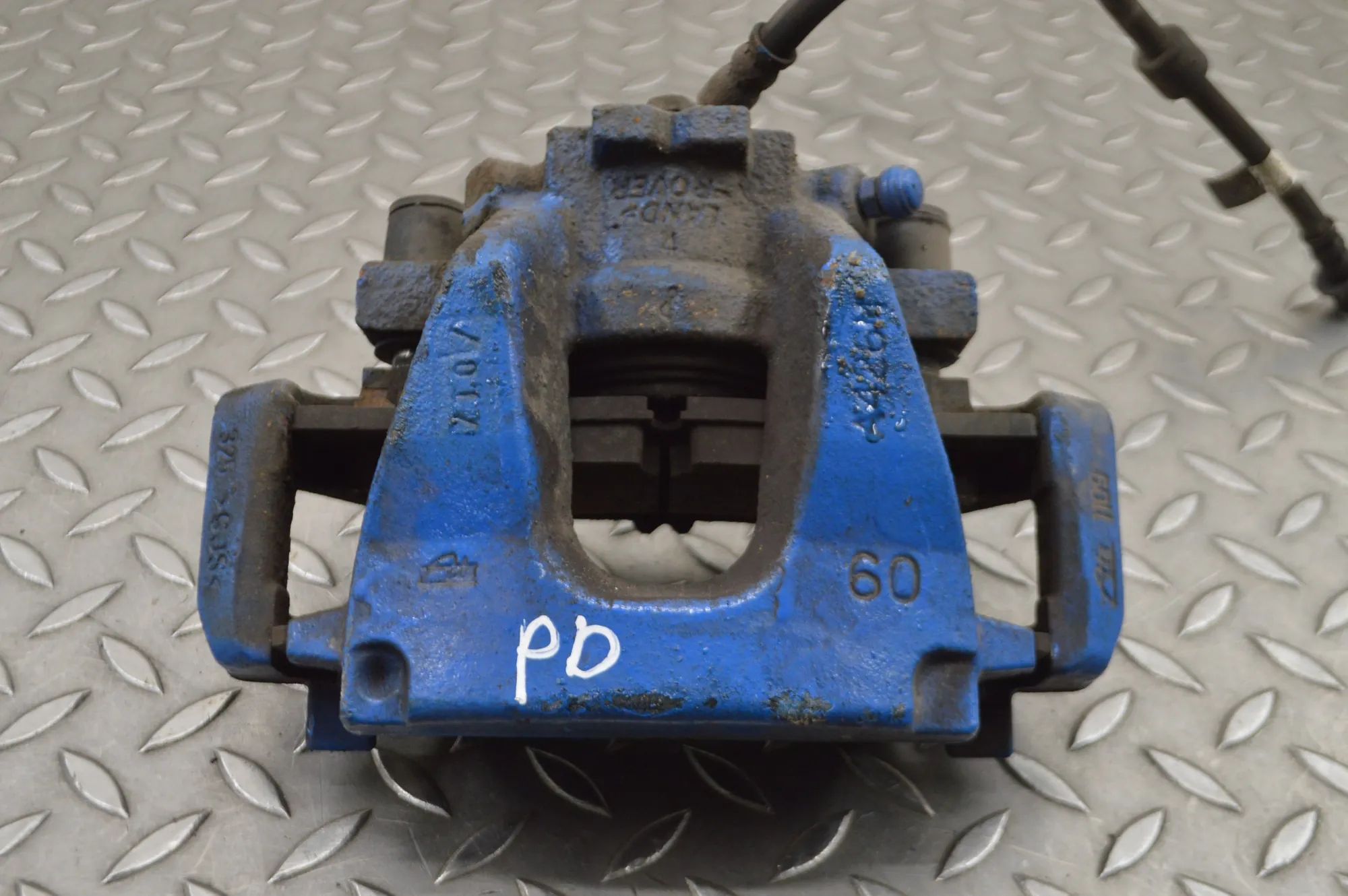 Jaguar XF Brake caliper — front right Brake caliper — front right — JAGUAR XF X260 (2...