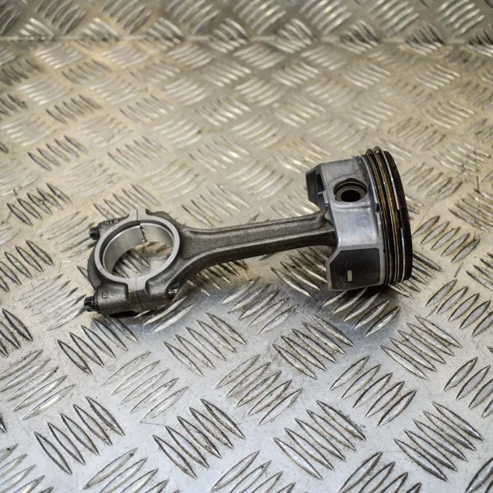 Peugeot 308 Piston Piston — PEUGEOT 308 SW (2007-2014) — 060392062...