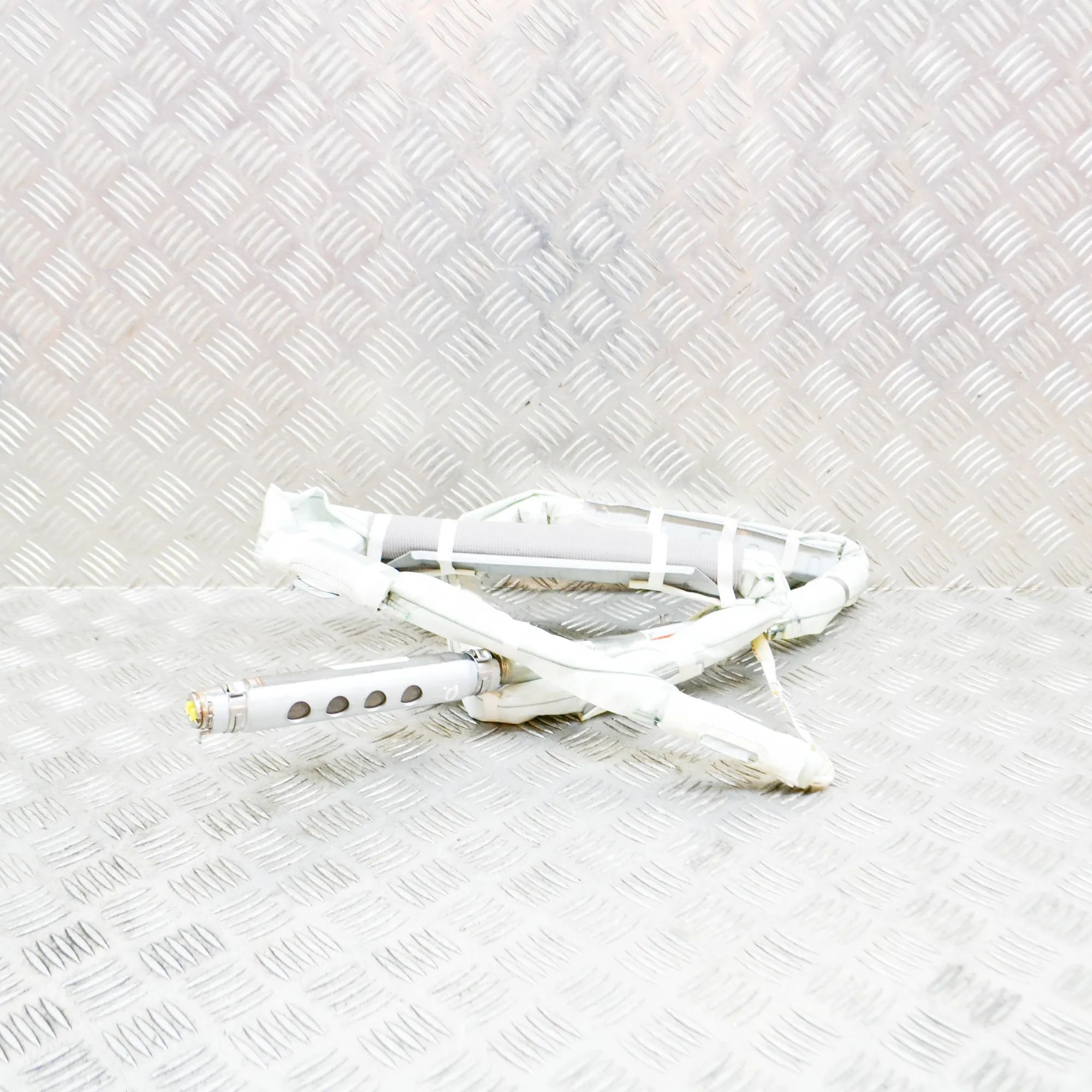 Renault Koleos Right Side Roof Safety Curtain SRS Right Side Roof Safety Curtain SRS — RENAULT KO...