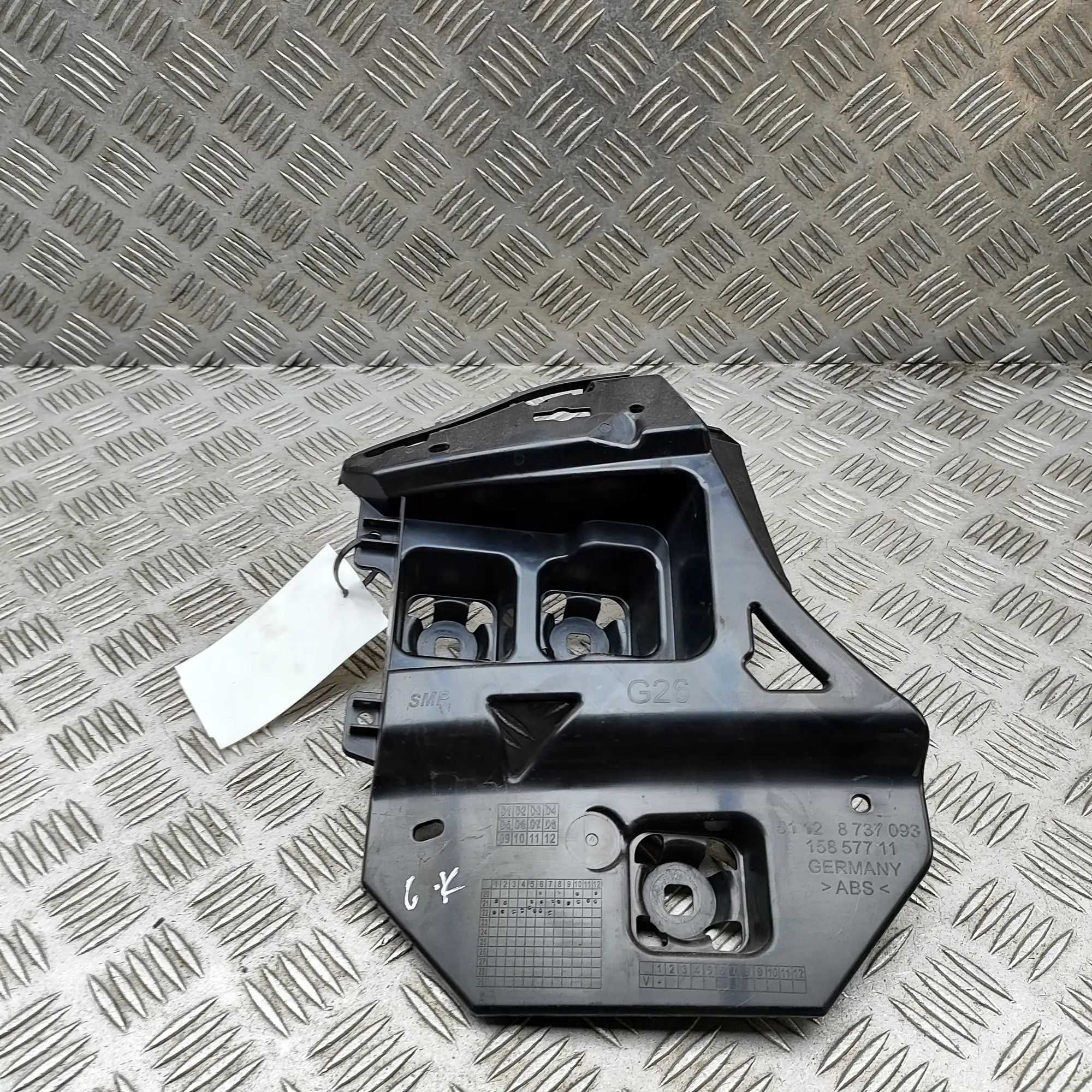 BMW 4 (G22 / G23 / G26)  Rear Left Bumper Bracket Rear Left Bumper Bracket — BMW 4 Gran Coupe G26...