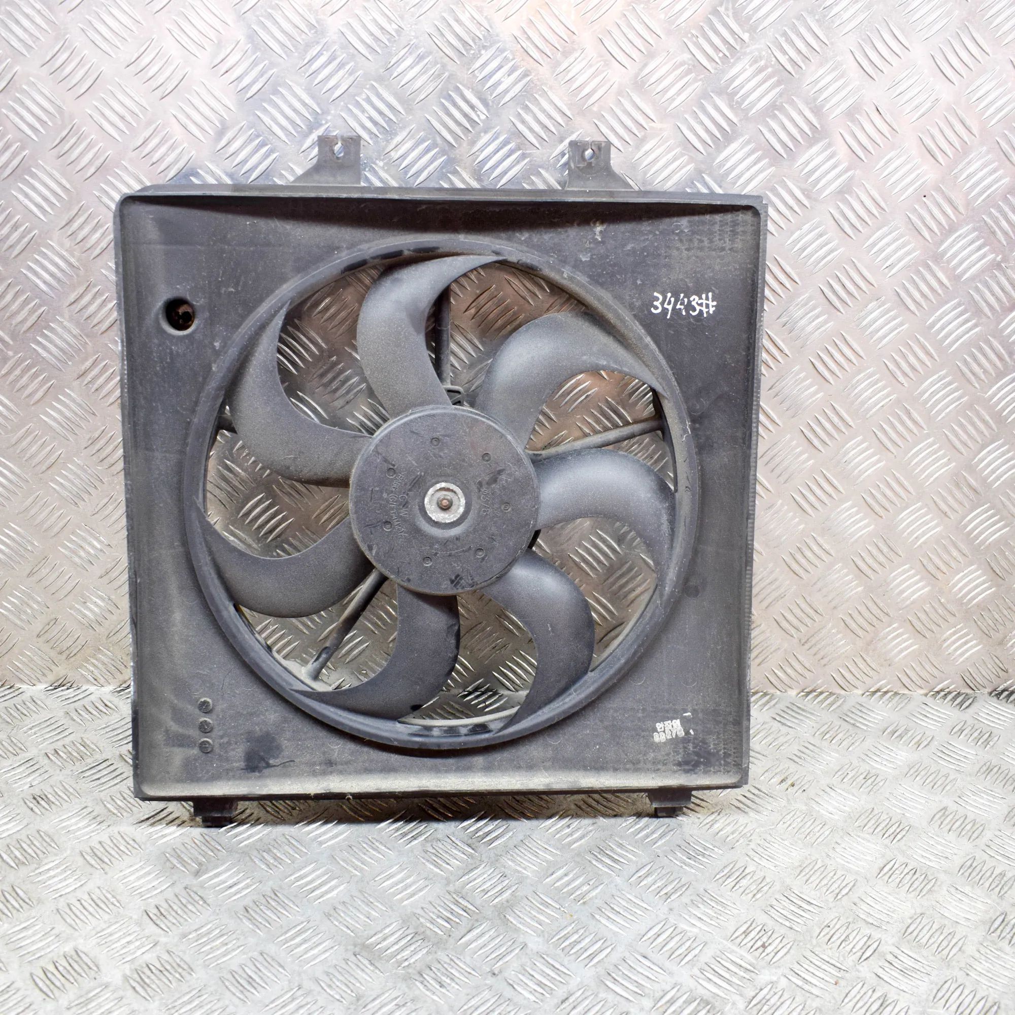 Kia Carnival Engine Cooling Fan Shroud Engine Cooling Fan Shroud — KIA CARNIVAL / GRAN...