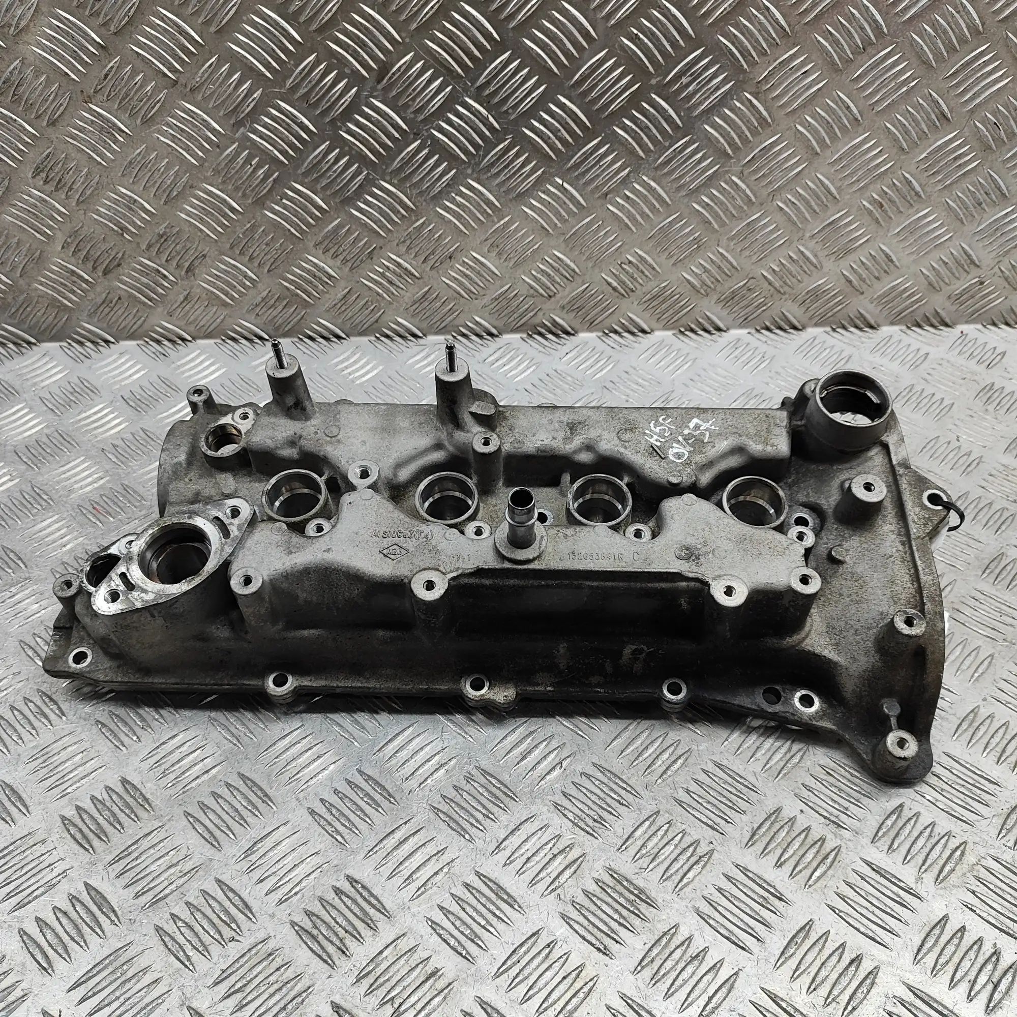 Renault Megane Valve Cover Valve Cover — RENAULT MEGANE III Hatchback BZ0_...
