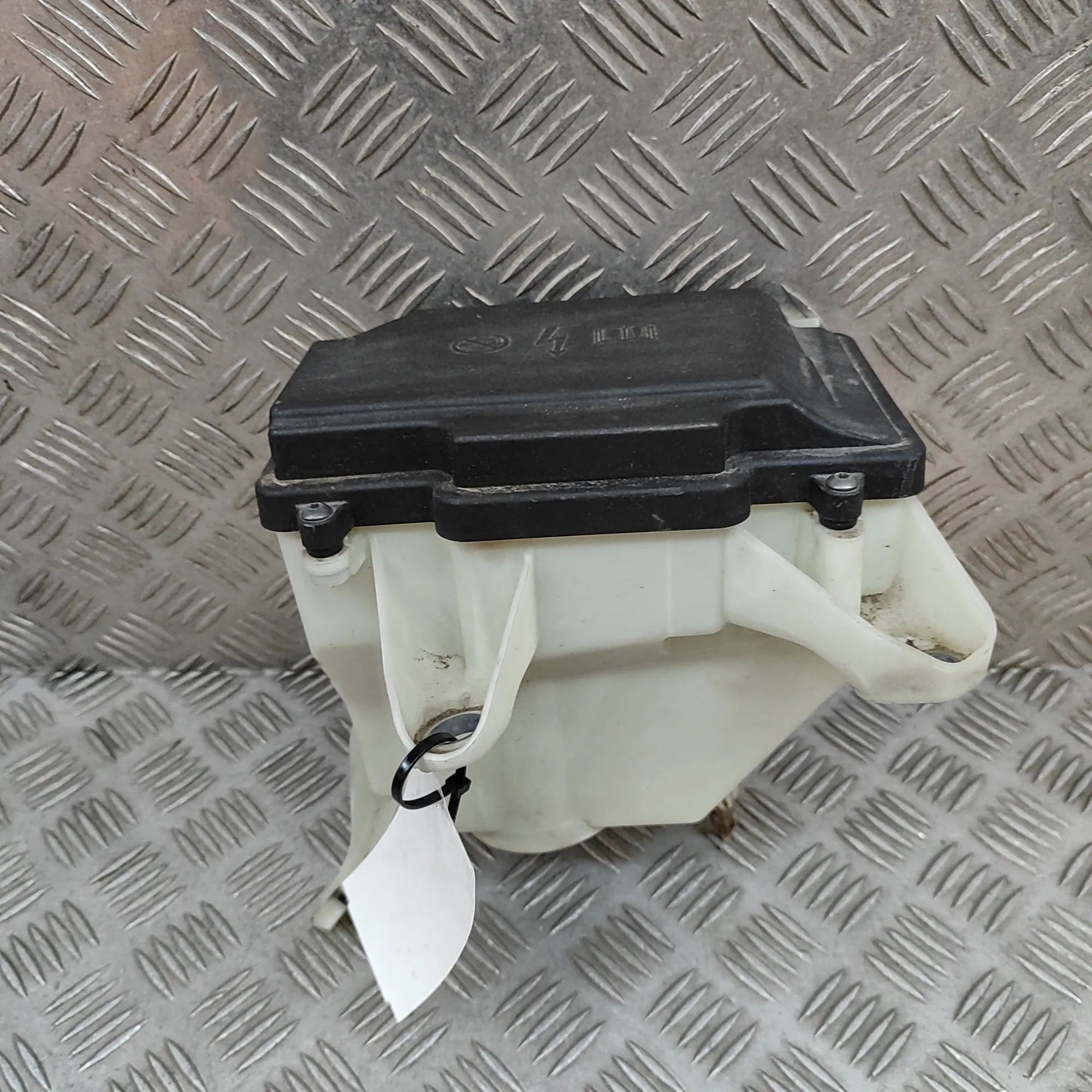 Mercedes-Benz A (W176) Fuse box Fuse box — MERCEDES BENZ C-CLASS (W205) (2014-2...