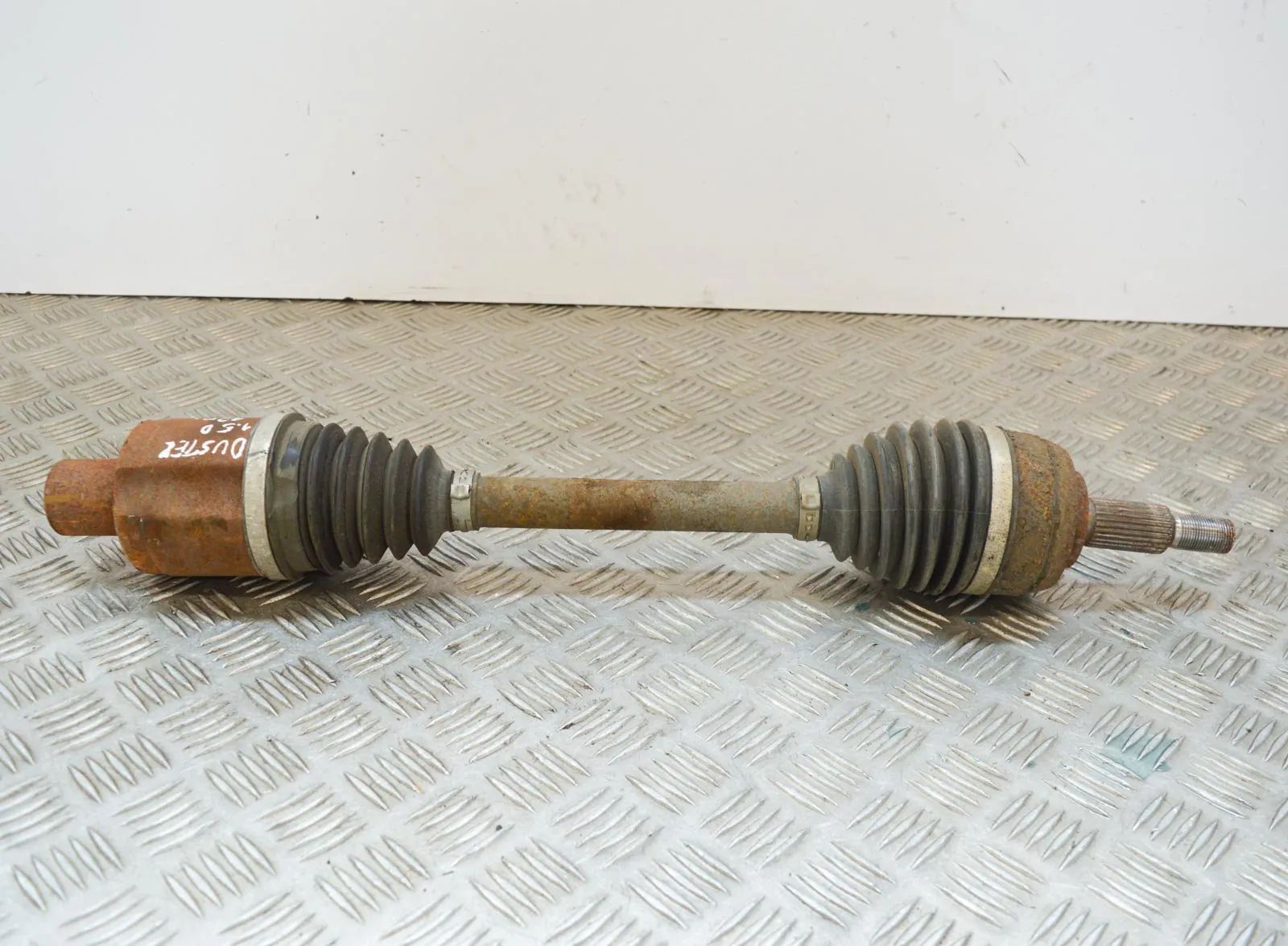 Dacia Duster Front Right Driveshaft Front Right Driveshaft — DACIA DUSTER (2010-201...