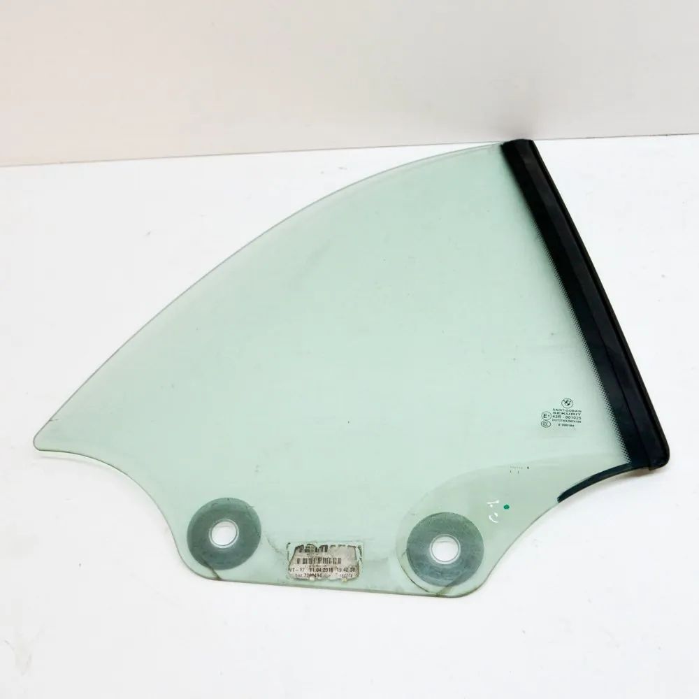 BMW 2 (F22 / F23) Rear Right Quarter Window Rear Right Quarter Window — BMW 2 Cabrio F23 (2...