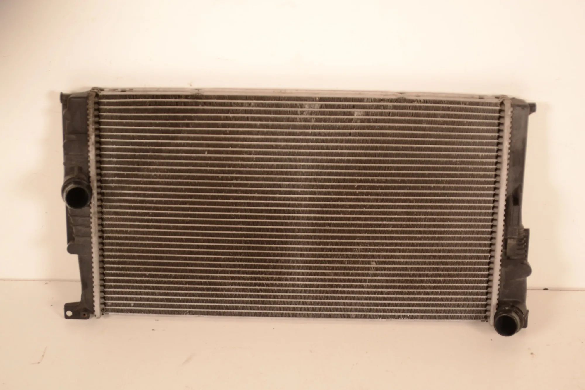 BMW 1 (E81 / E82 / E87 / E88) Cooling Radiator Cooling Radiator — BMW 1 F20 (2010-2019) — 1711...