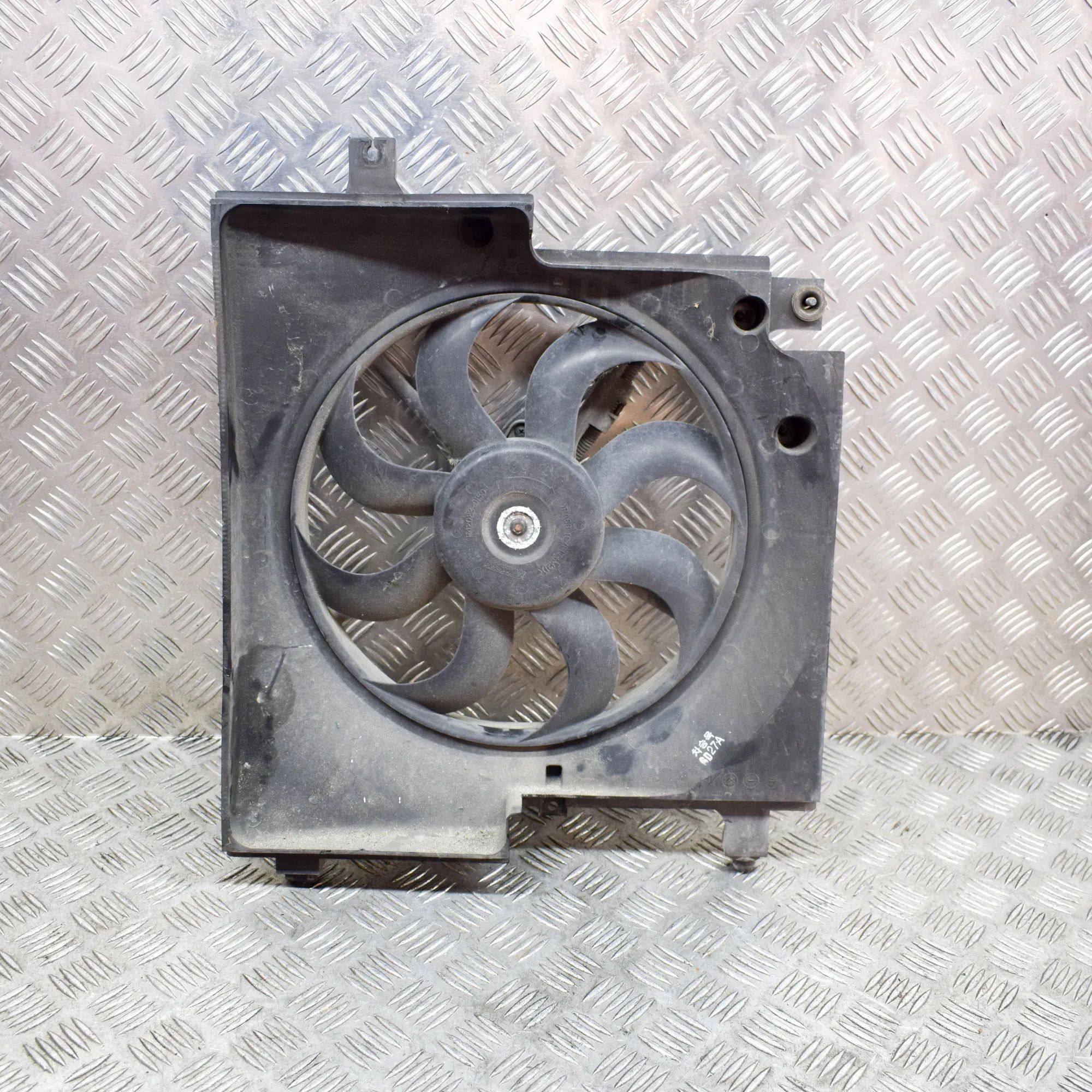 Kia Carnival Engine Cooling Fan Shroud Engine Cooling Fan Shroud — KIA CARNIVAL / GRAN...