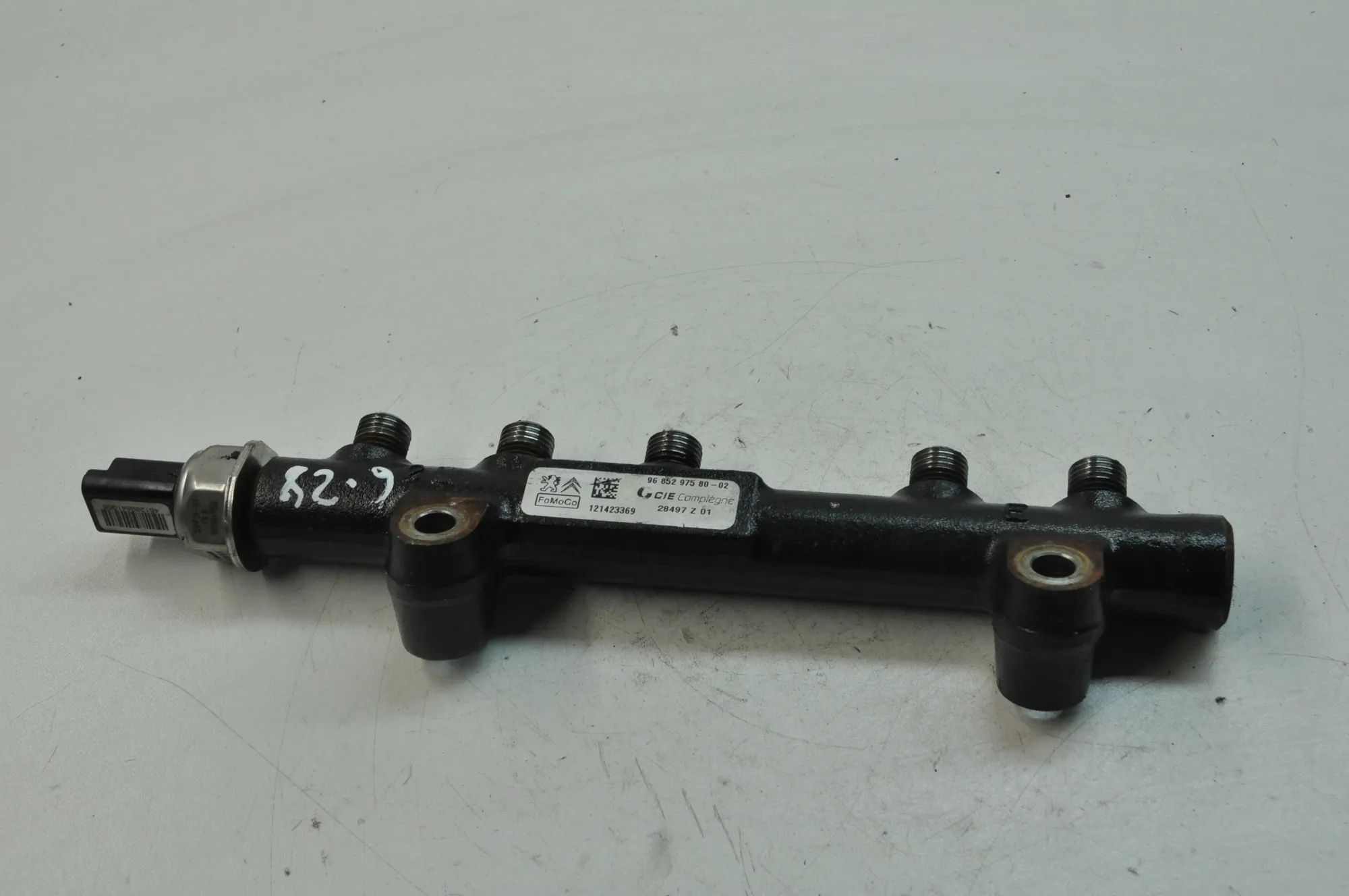 Ford C-Max Fuel Rail Fuel rail — FORD C-MAX II DXA/CB7, DXA/CEU (201...