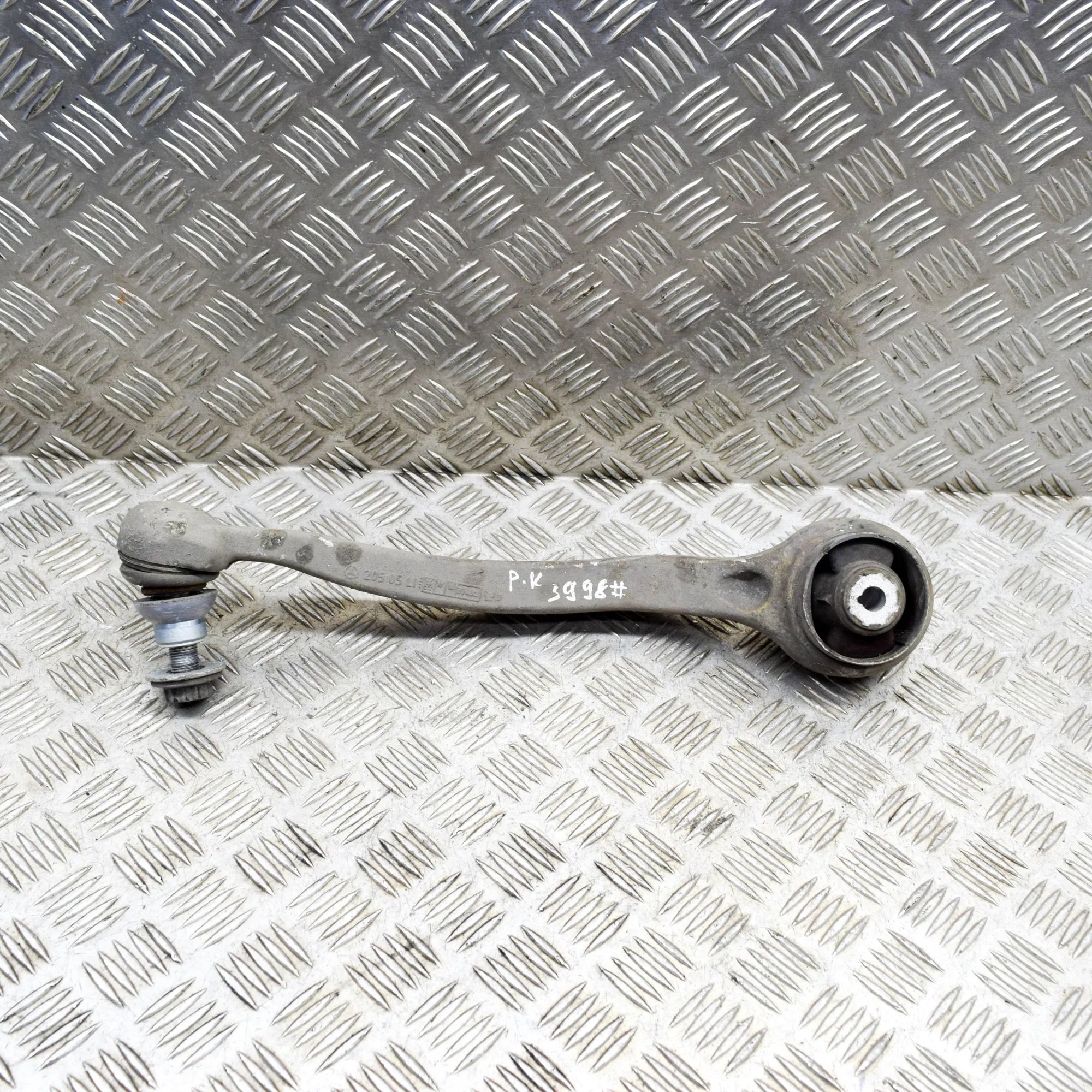Mercedes-Benz A (W176) Front Left Lower Control Arm Front Left Lower Control Arm — MERCEDES BENZ E-...