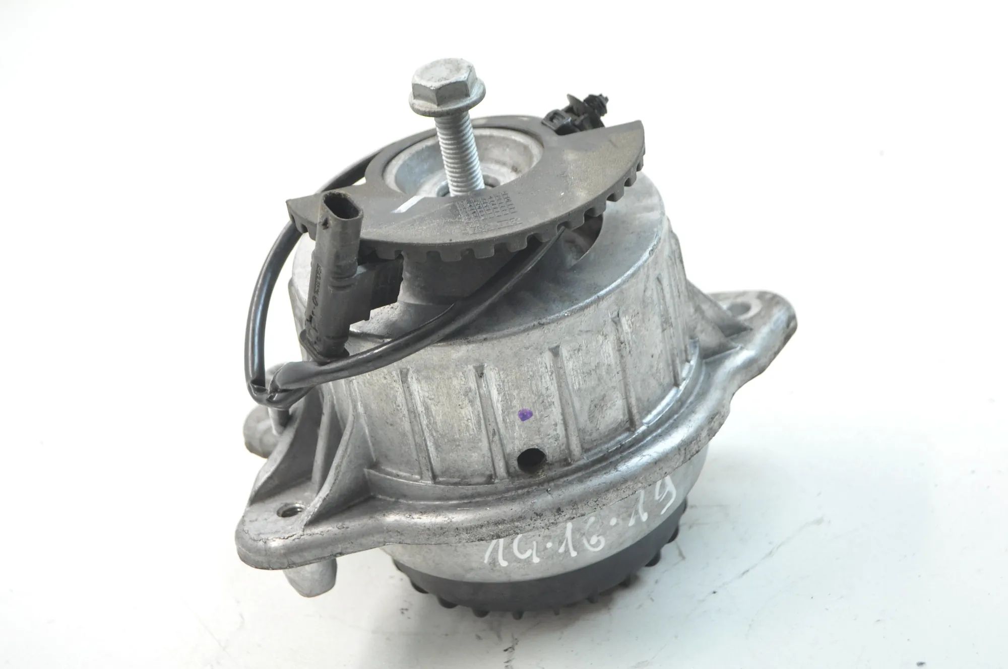 Mercedes-Benz A (W176) Right Side Engine Mount Right Side Engine Mount — MERCEDES BENZ S-CLASS...