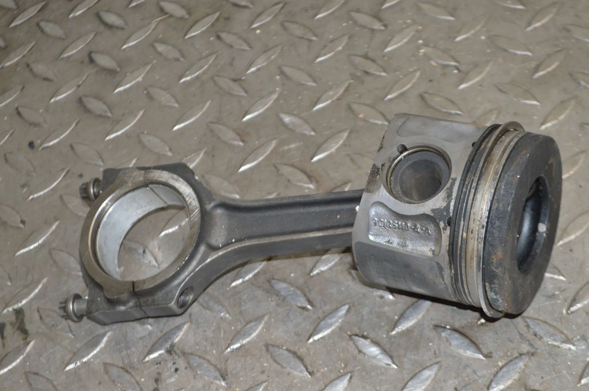 Ford Transit Connect / Tourneo Connect Piston Piston — FORD TRANSIT Van (2006-2013) — 9C1Q611...