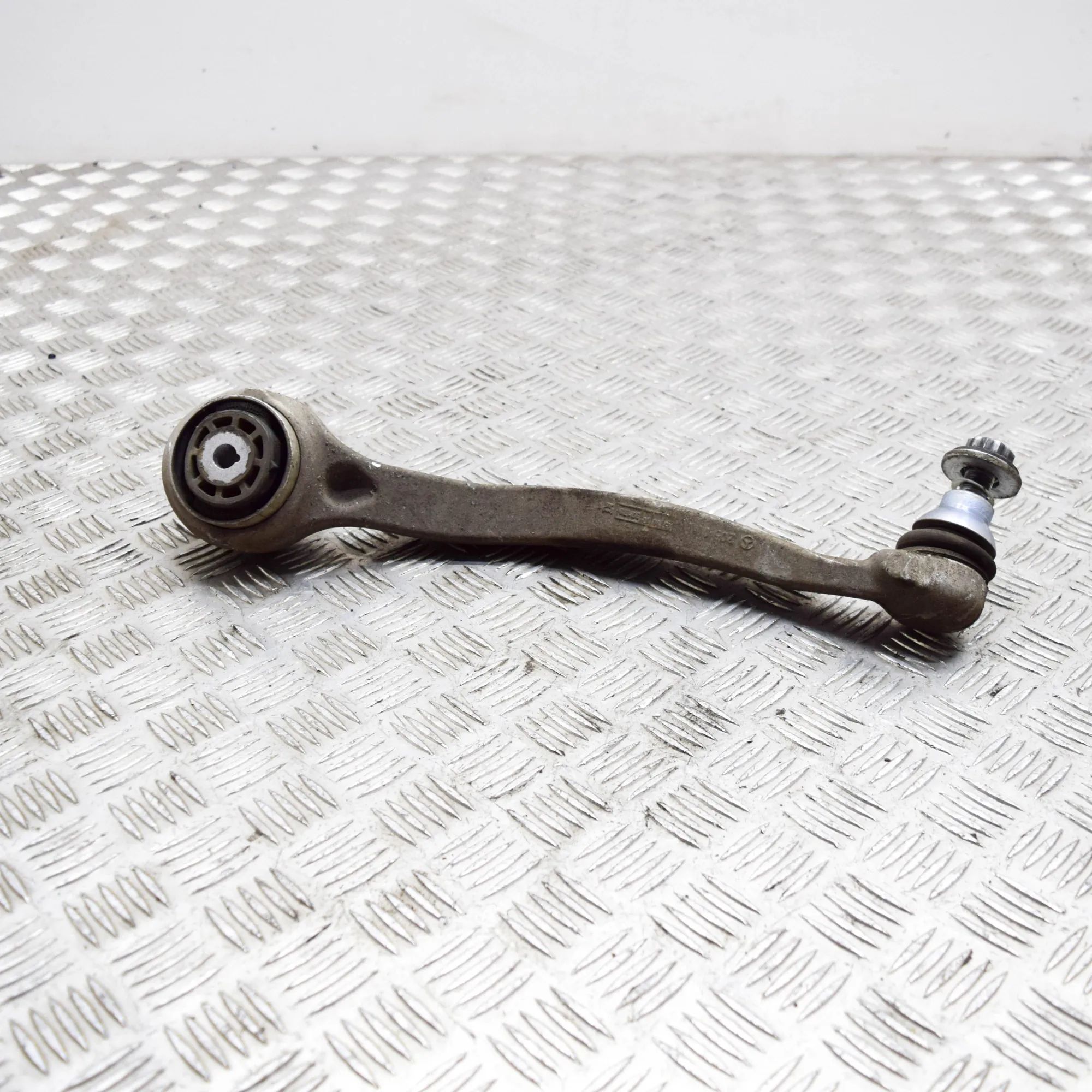Mercedes-Benz A (W176) Front Left Curved Control Arm Front Left Curved Control Arm — MERCEDES BENZ C...