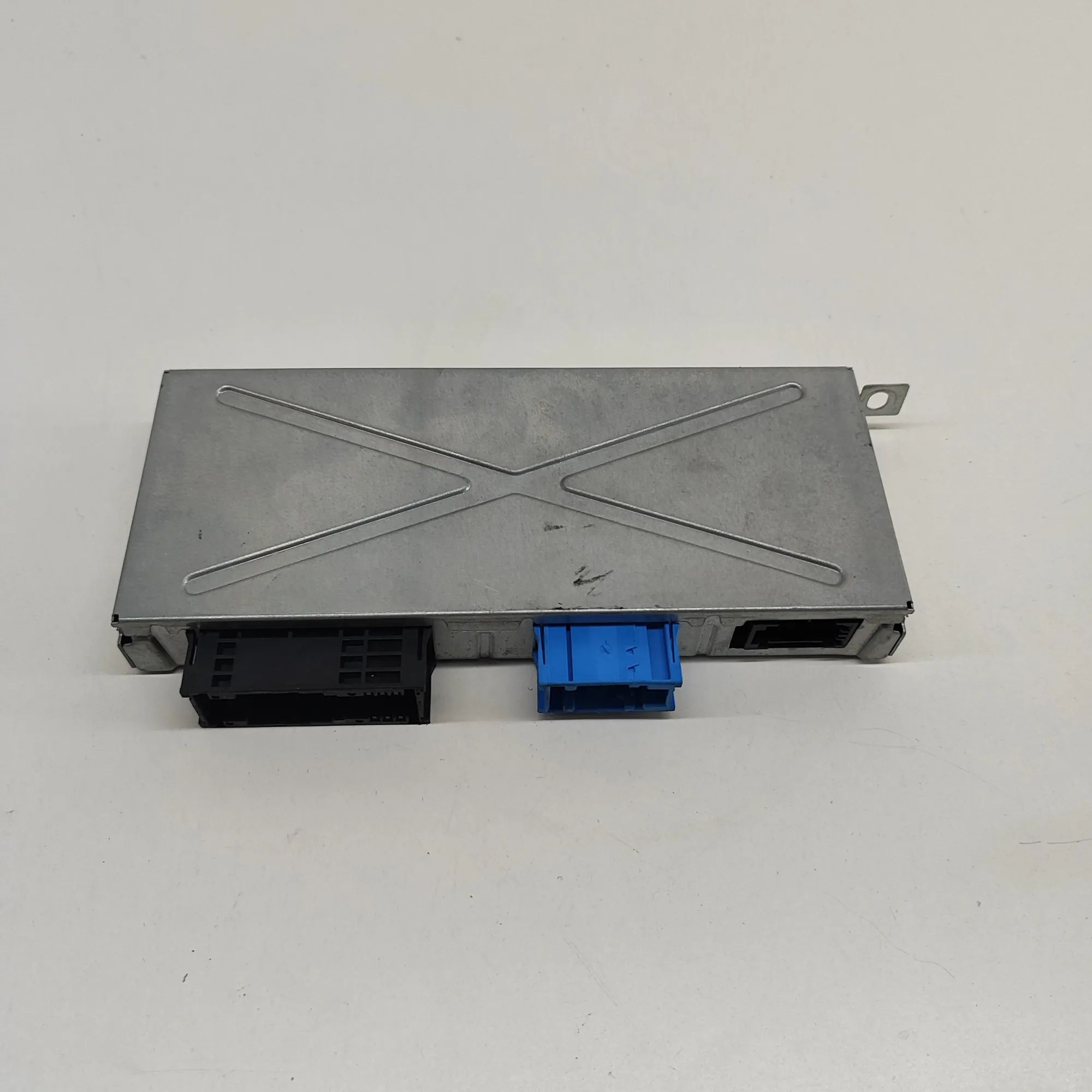BMW 5 (E60 / E61) Gateway Control Unit Gateway Control Unit — BMW 5 Touring F11 (2009-...