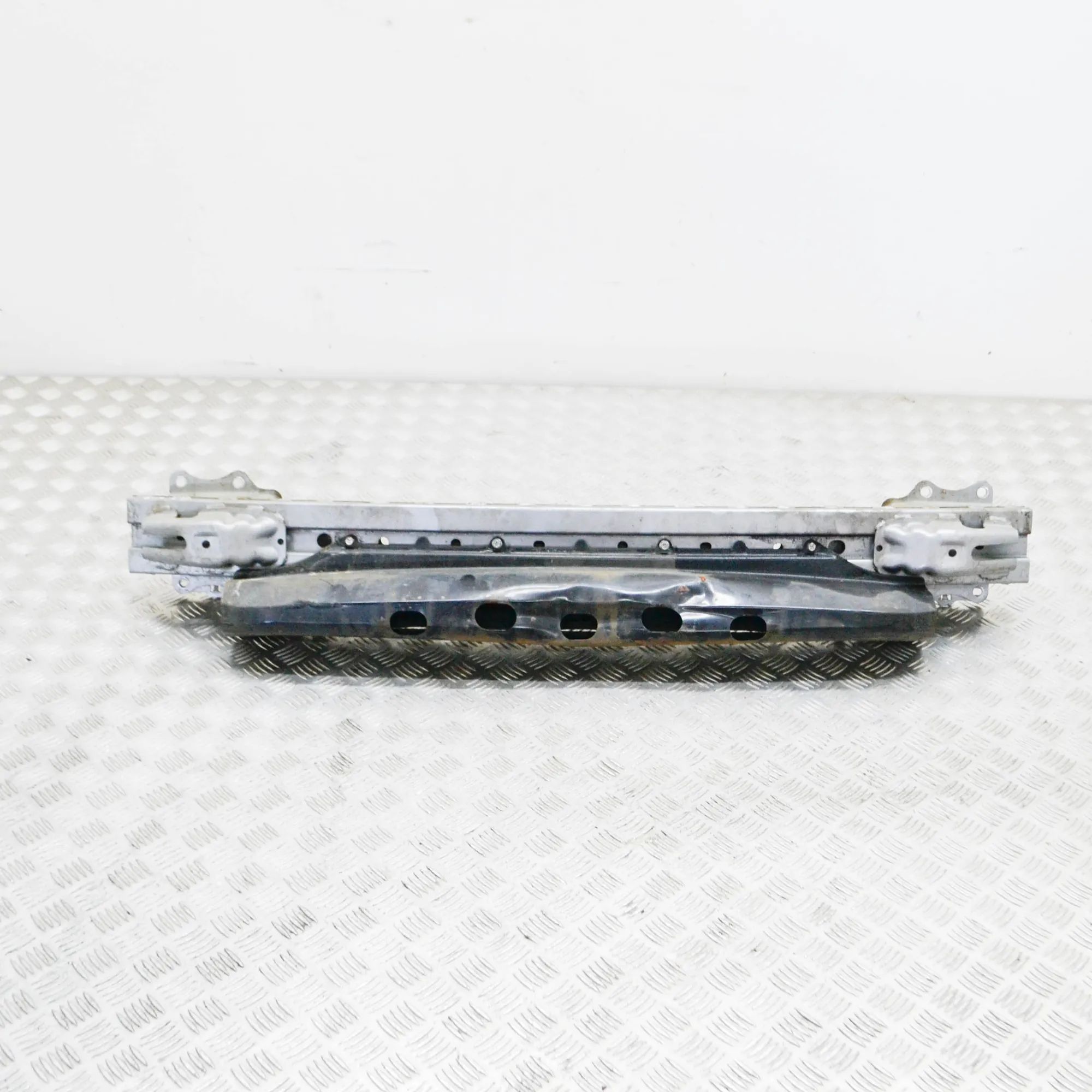 Subaru Forester Front Reinforcement Crash Bar Front Reinforcement Crash Bar — SUBARU FORESTER...