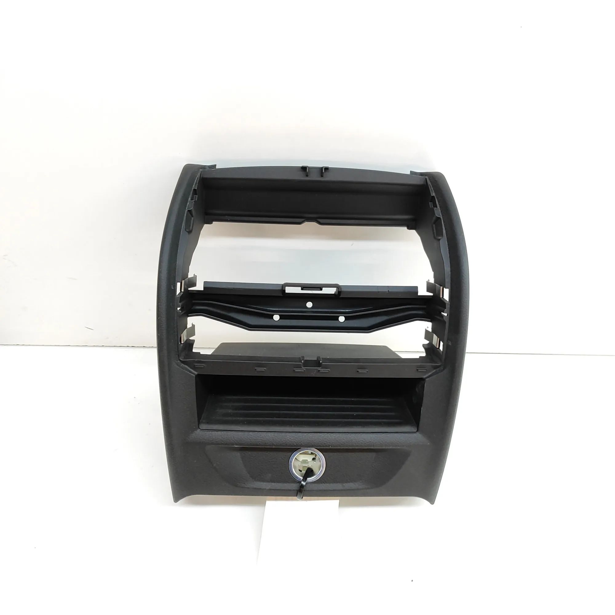 BMW 5 (G30 / G31) Centre console trim Centre console trim — BMW 5 G30 (2016-PRESENT) ...