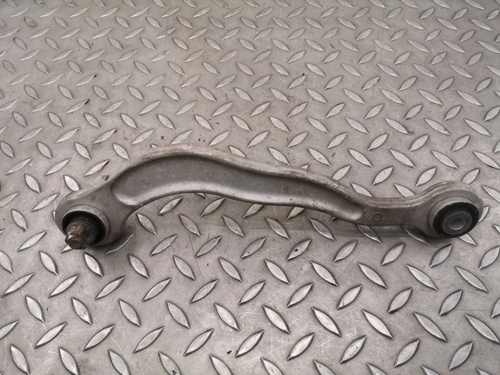 Mercedes-Benz S Coupe (C217) Rear Right Control Arm Rear Right Control Arm — MERCEDES BENZ S-CLASS ...