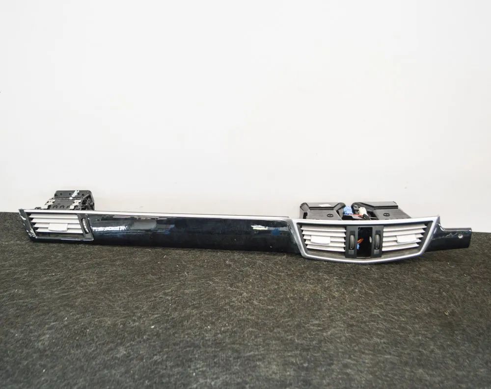 Mercedes-Benz A (W169) Dashboard Air Vents Dashboard Air Vents — MERCEDES BENZ E-CLASS (W2...
