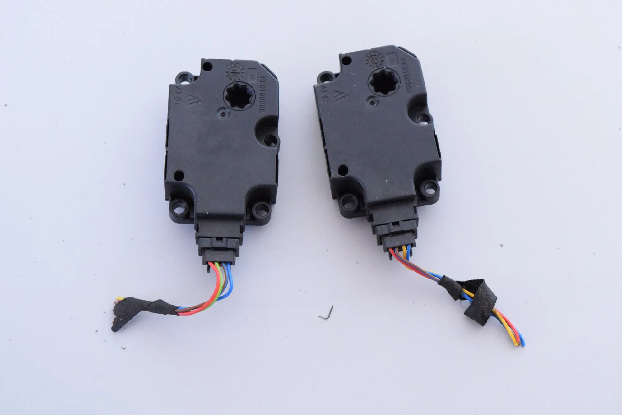 Mercedes-Benz S Coupe (C217) Heater flap actuator Heater flap actuator — MERCEDES BENZ E-CLASS CO...