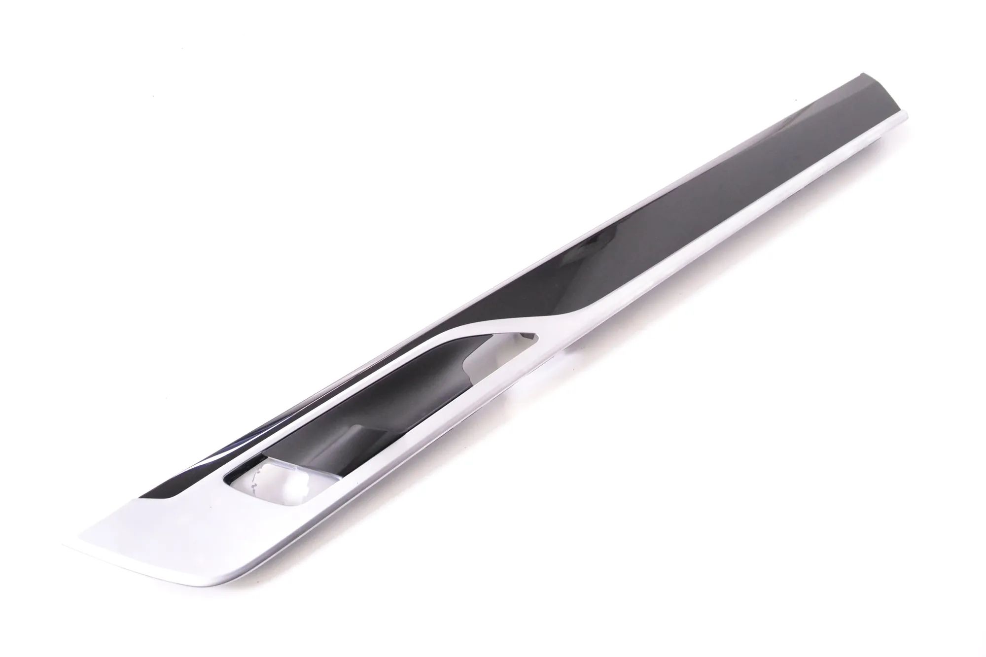BMW 7 (G11 / G12) Door panel trim — front right Door panel trim — front right — BMW 7 G11, G12 ...