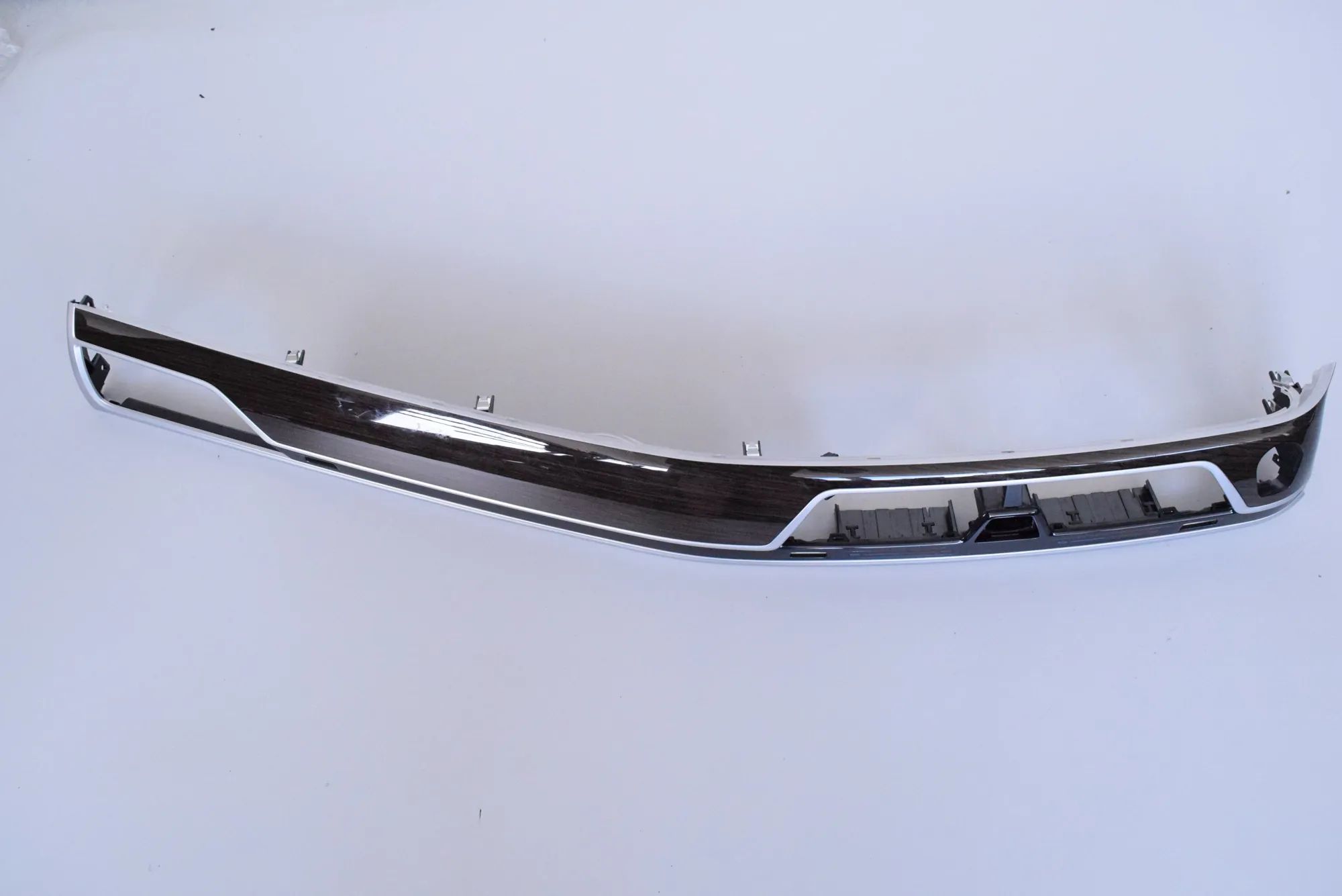 BMW 7 (G11 / G12) Dashboard Trim Dashboard trim — BMW 7 G11, G12 (2014-2022) — 6...
