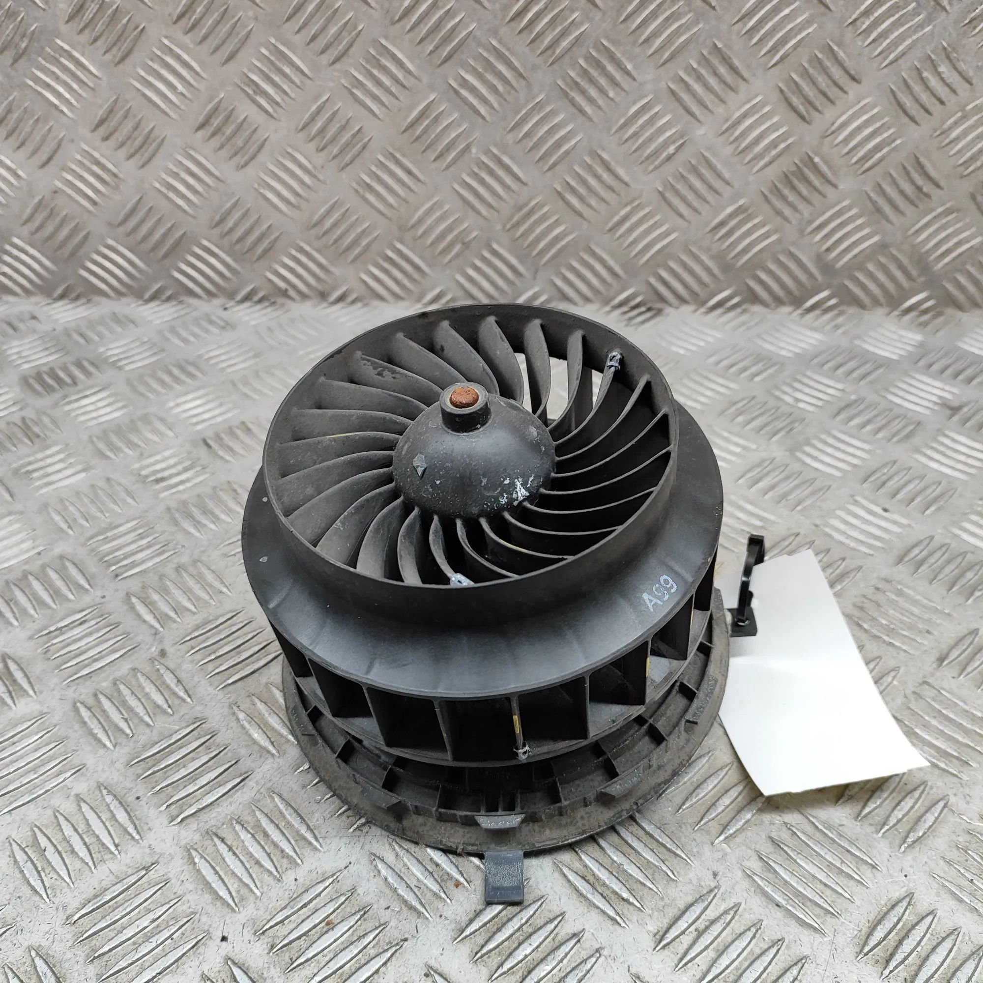Mercedes-Benz A (W176) Heater Blower Fan Heater Blower Fan — MERCEDES BENZ E-CLASS (W213...
