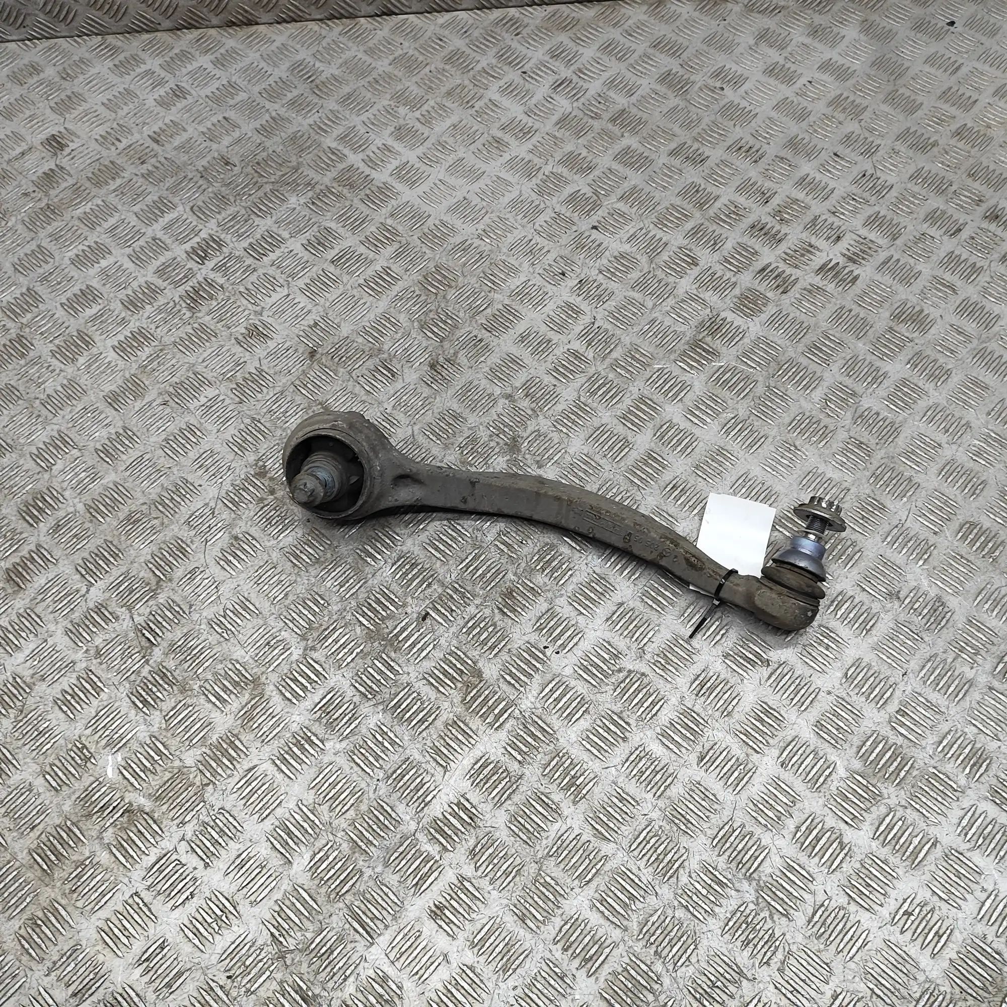 Mercedes-Benz A (W176) Front Left Curved Control Arm Front Left Curved Control Arm — MERCEDES BENZ E...