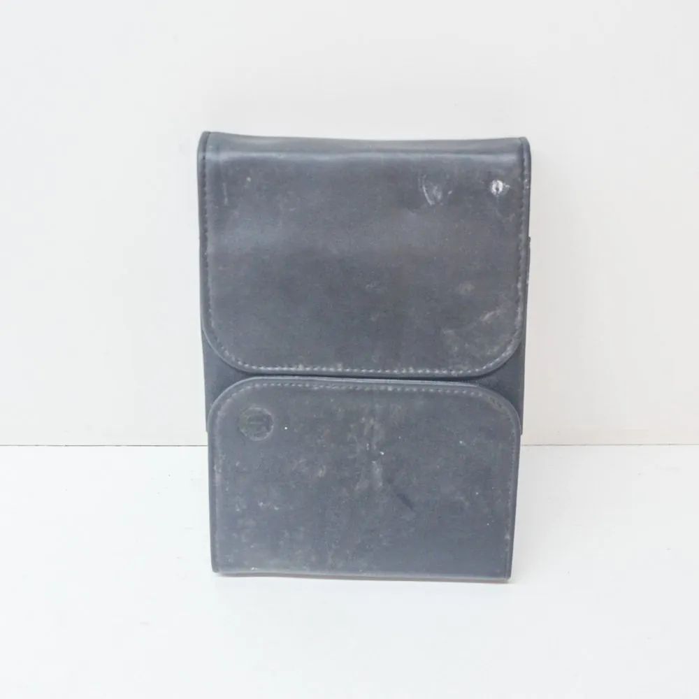 BMW 7 (G11 / G12) Huoltokirja Service book — BMW 7 G11, G12 (2014-2022)

Gene...