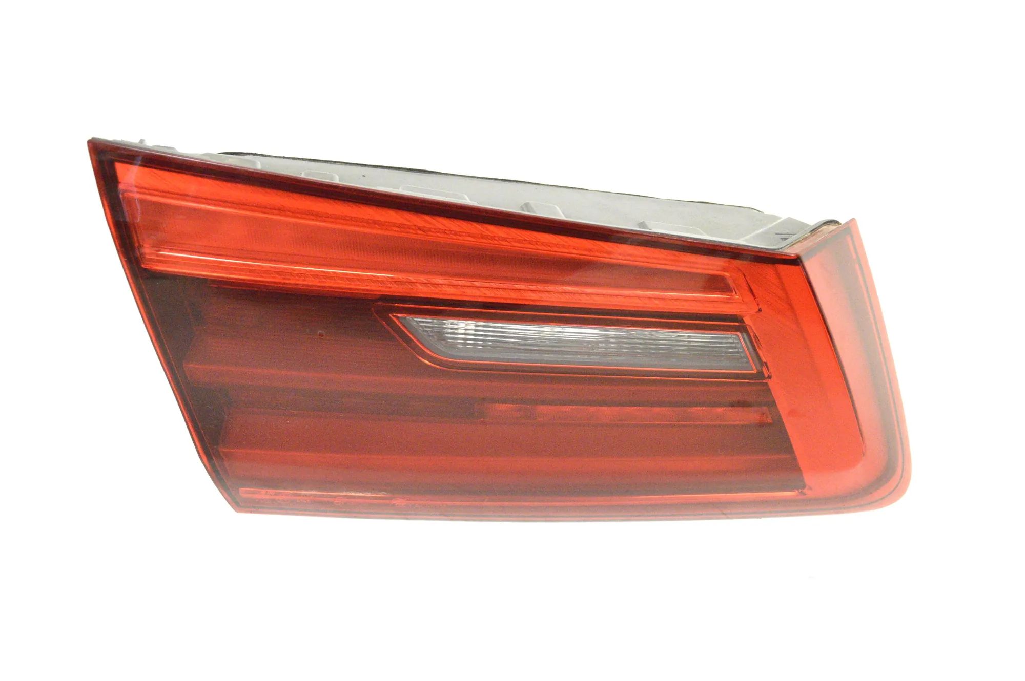 BMW 5 (G30 / G31) Left Side Tailgate Tail Light Left Side Tailgate Tail Light — BMW 5 G30 (2016...