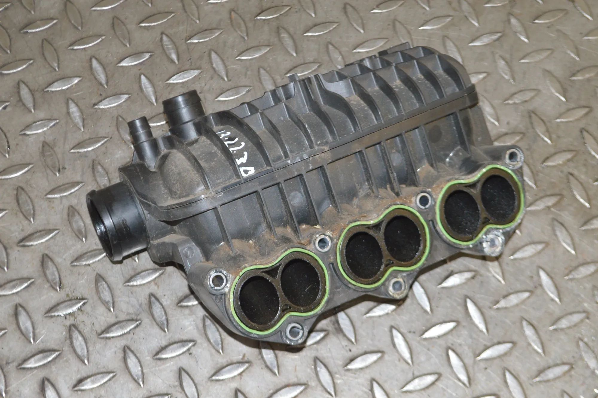 Ford Fiesta imusarja Intake Manifold — FORD FIESTA Sedan (2010-PRESE...